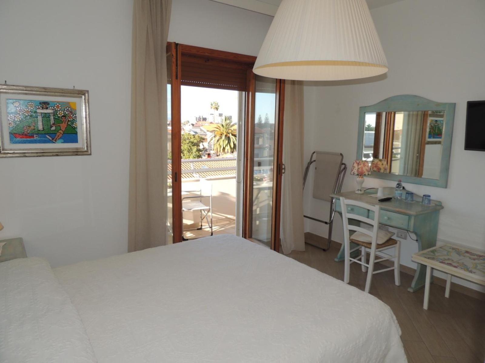 Double Room with Balcony photo 3
