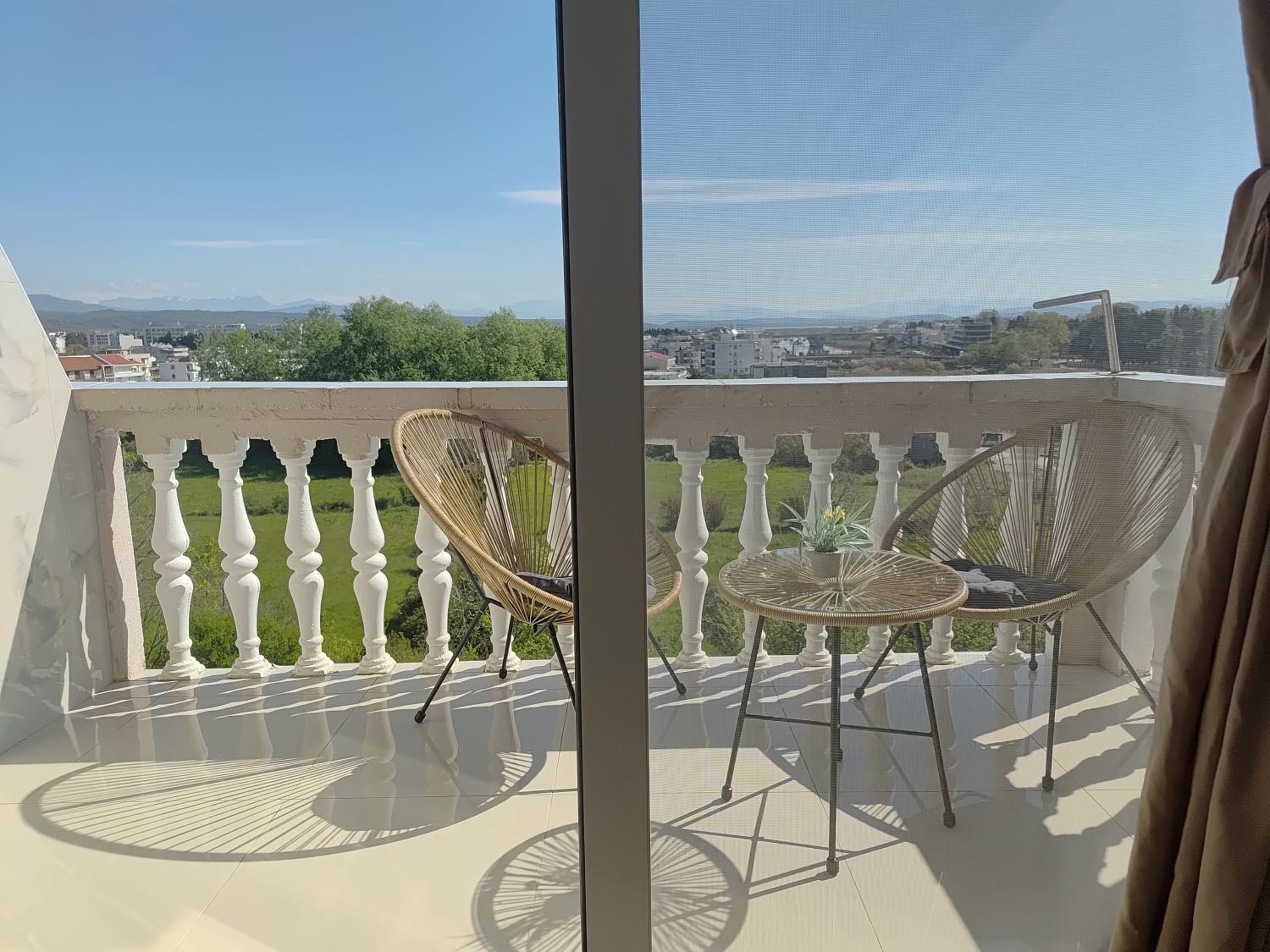Deluxe Double Room with Balcony and Sea View photo 1