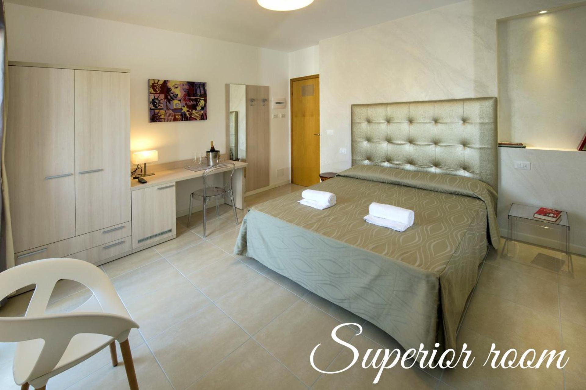 Superior Double Room - Photo 1