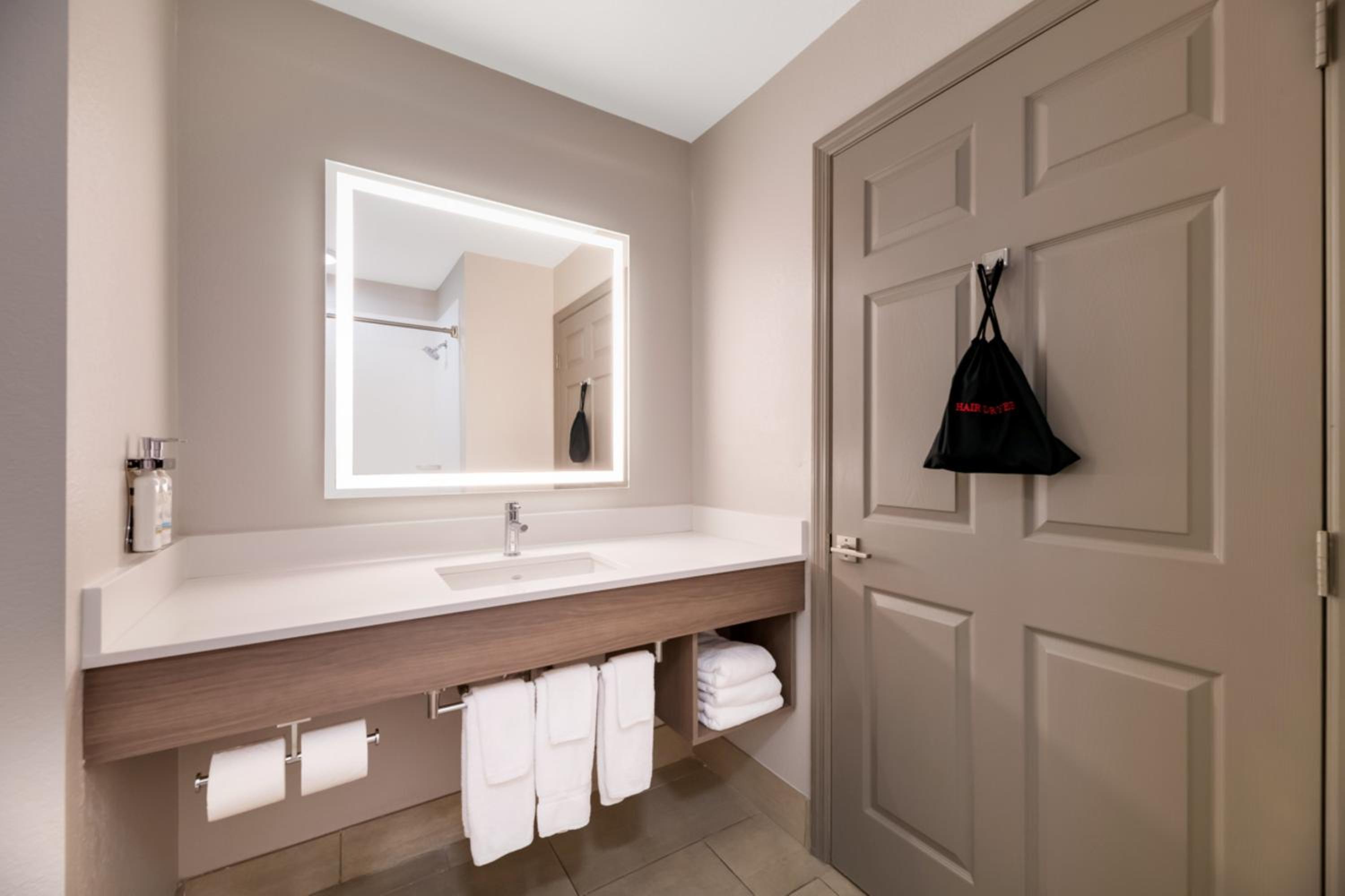 Standard Room - Photo 9