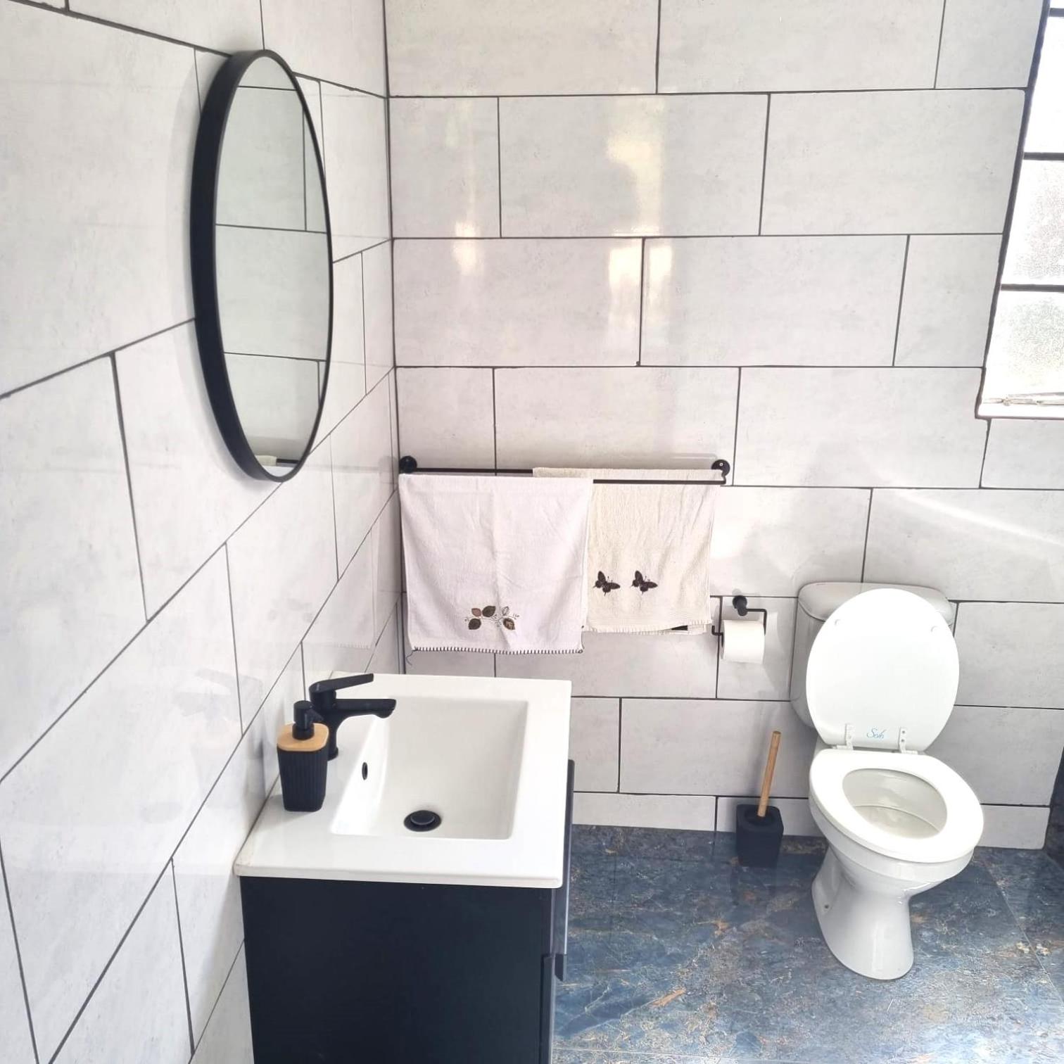 Executive Suite - Photo 5
