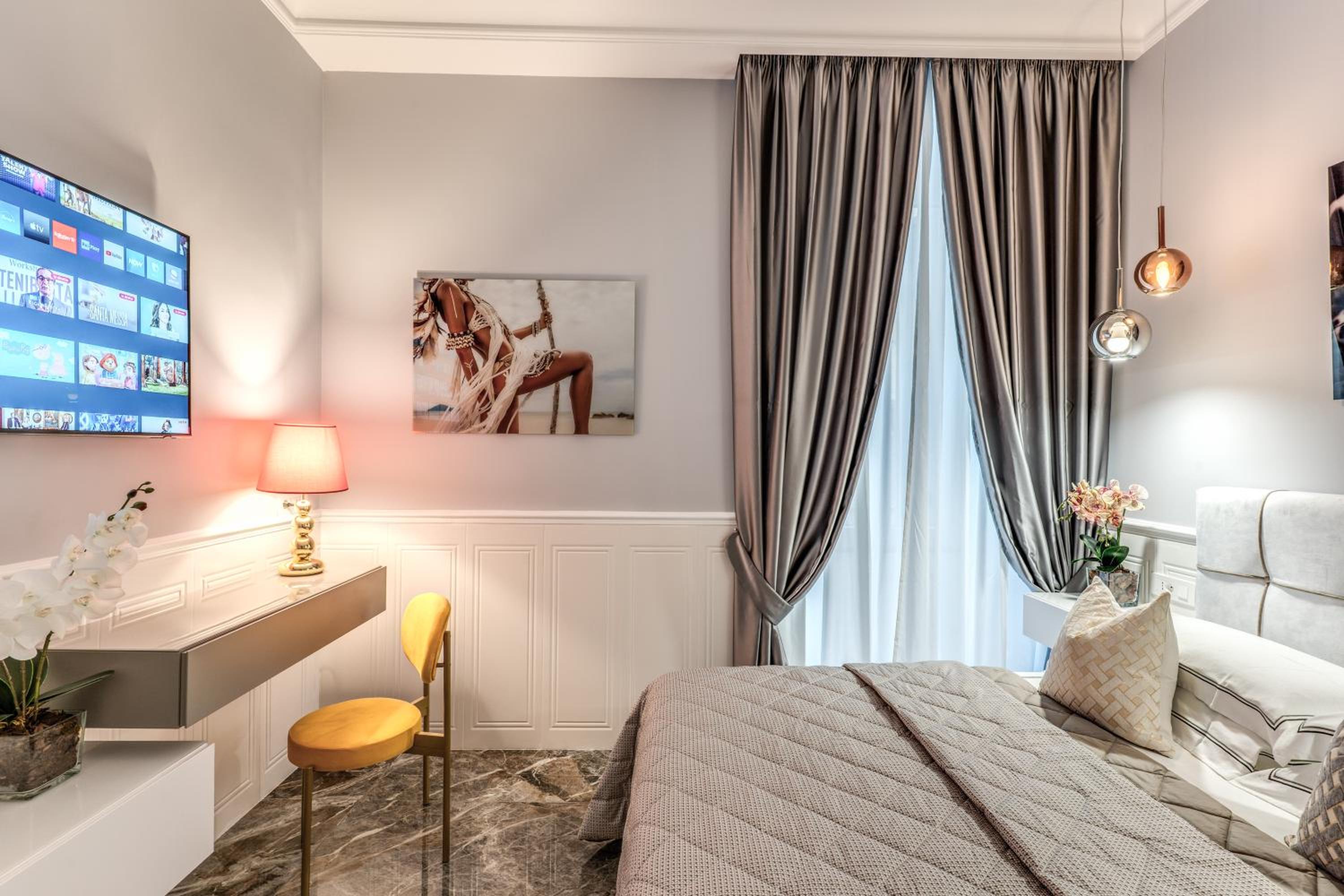 Junior Suite with Balcony photo 1