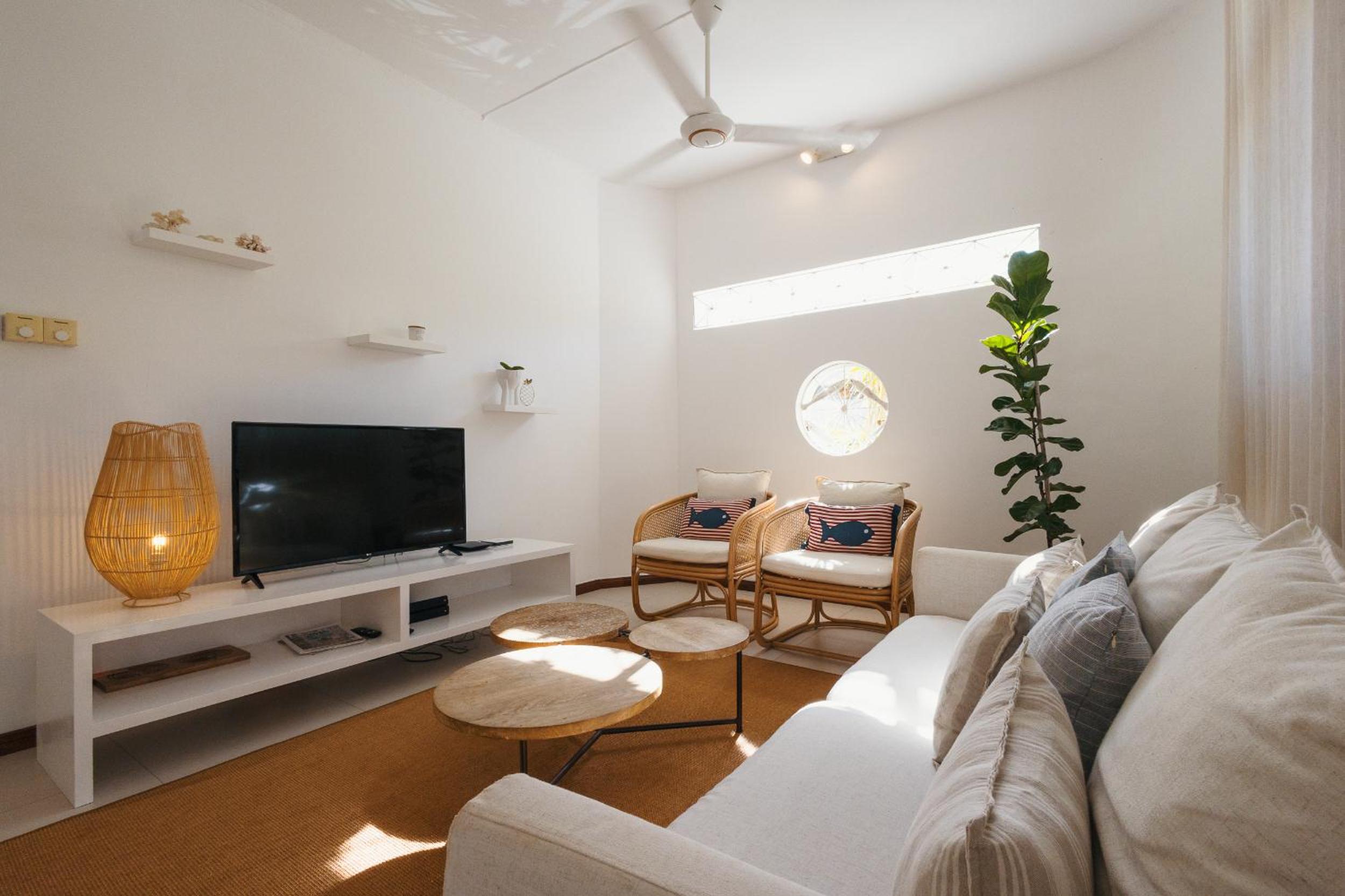 Three-Bedroom Vacation Home  photo 2