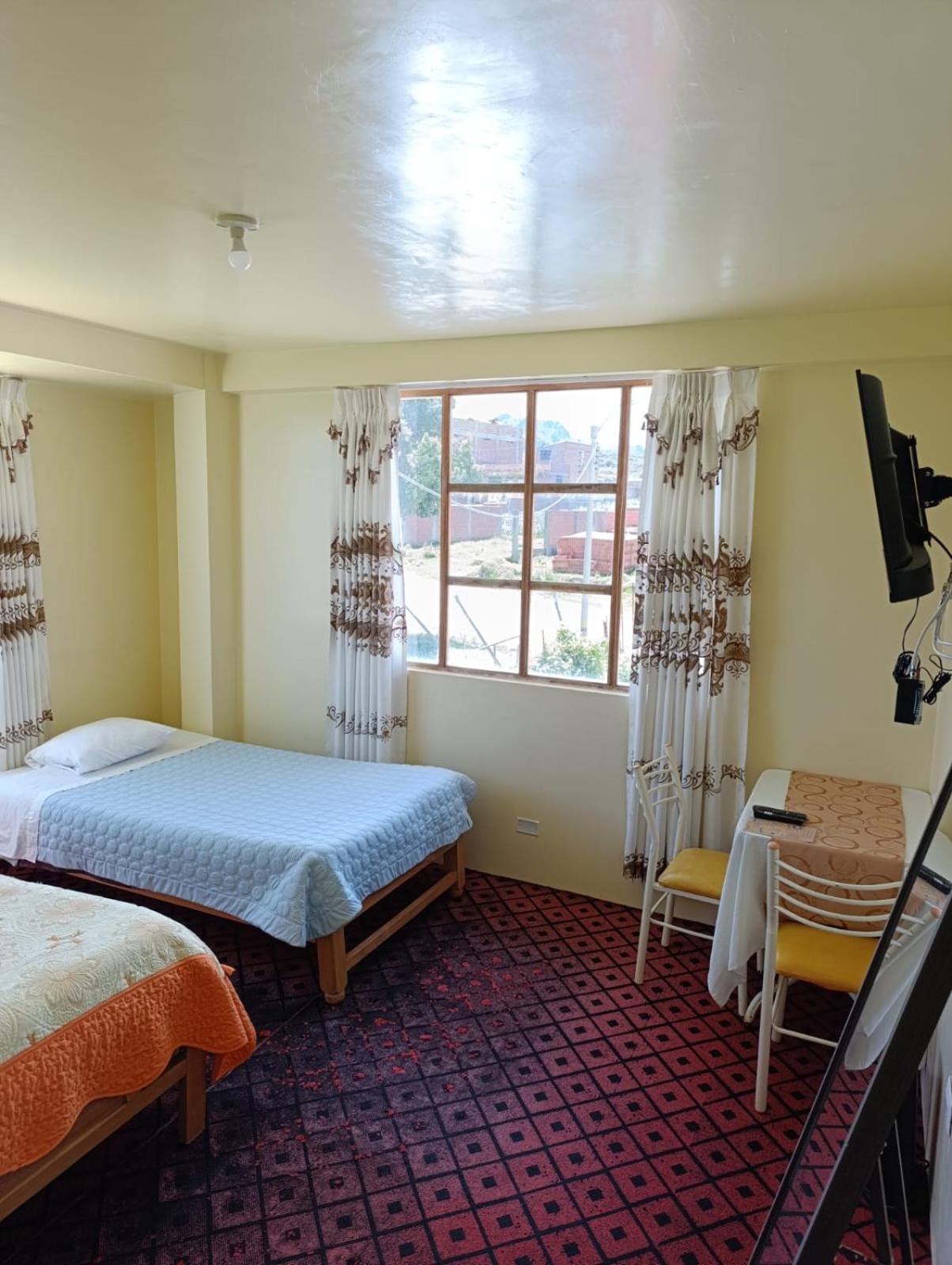 Deluxe Double Room (2 Adults + 1 Child) photo 2