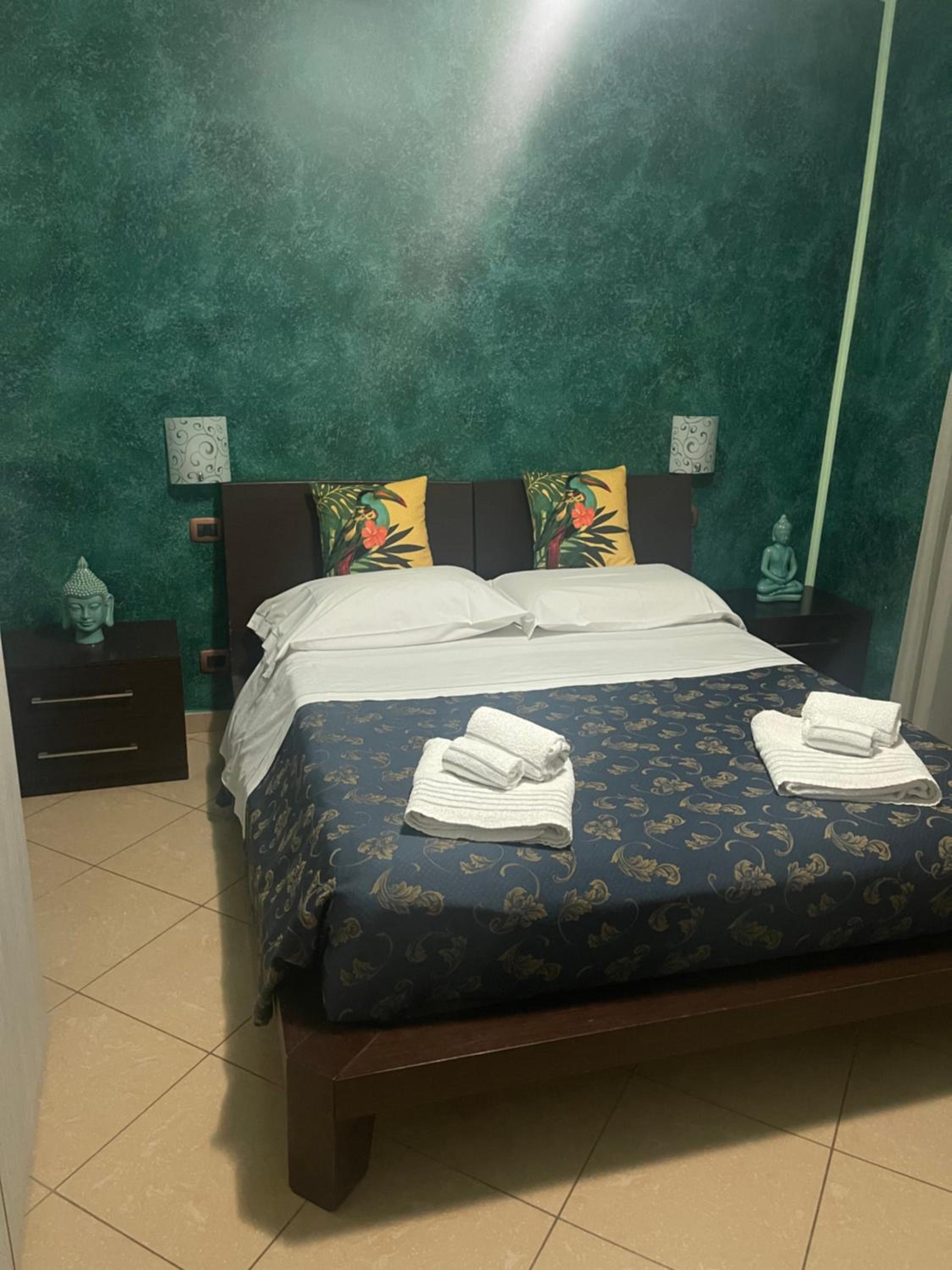 King Room with Balcony - Photo 1