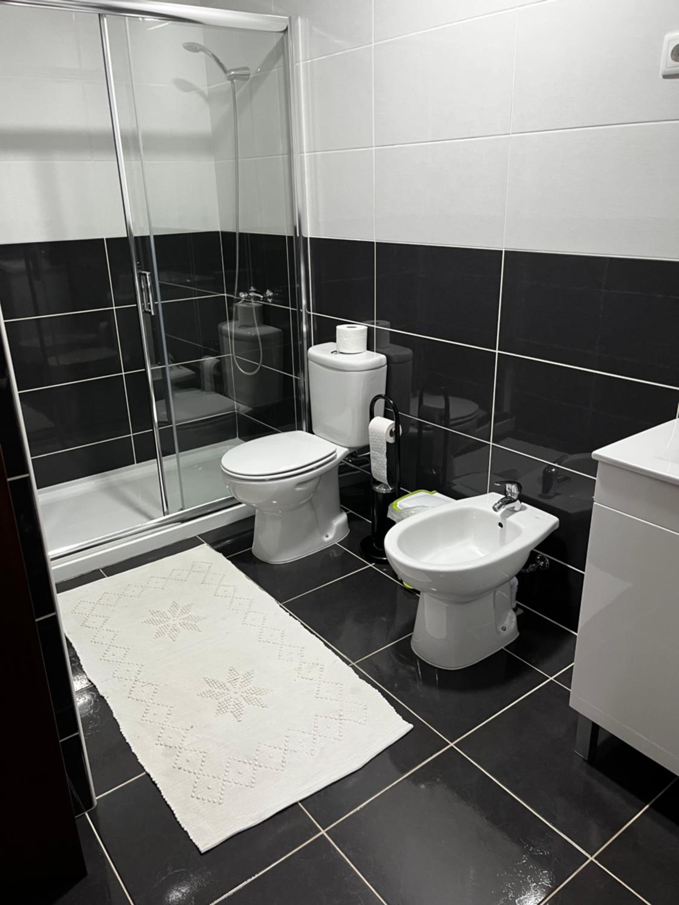 Four-Bedroom House photo 2