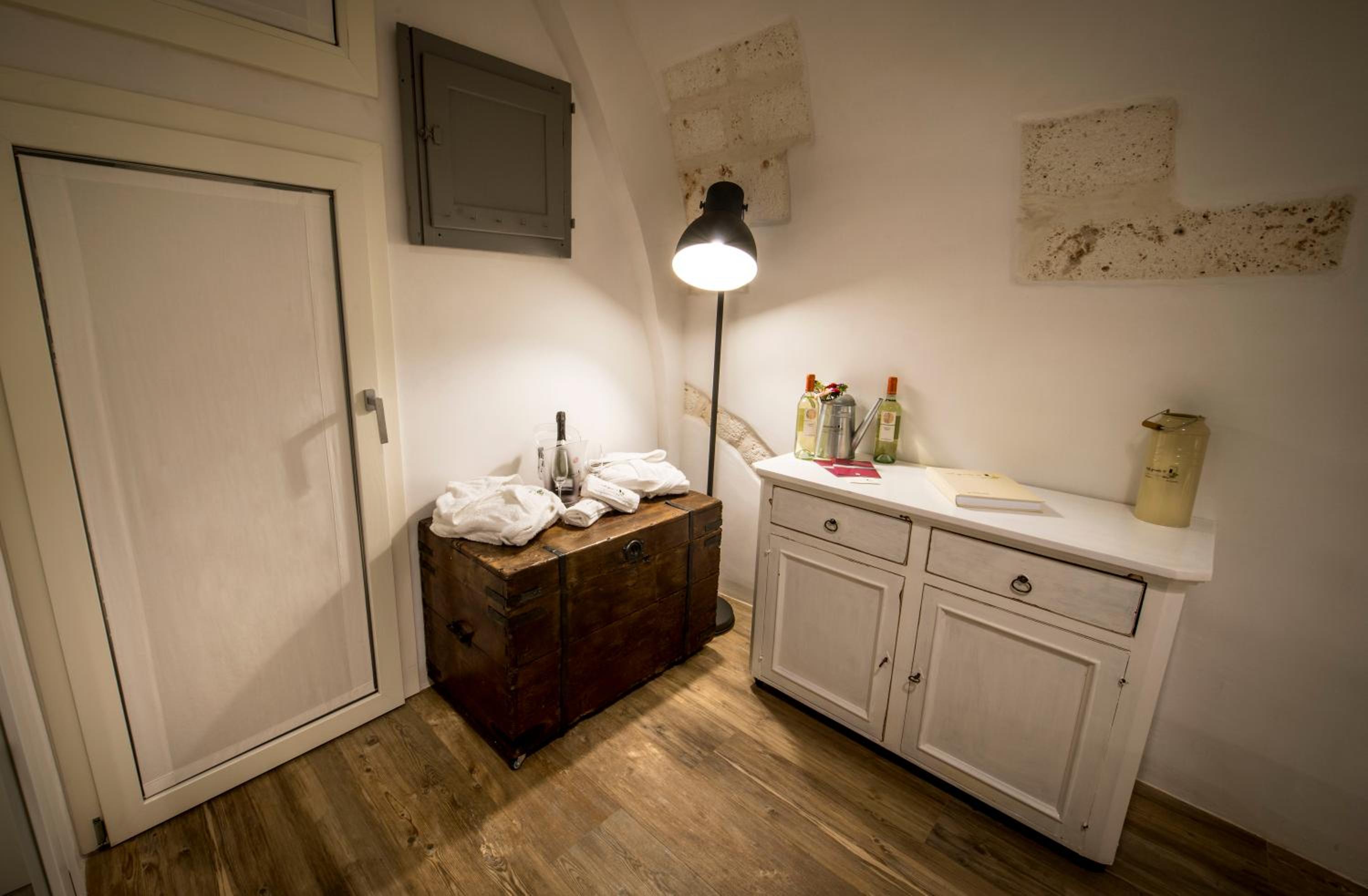 One-Bedroom Apartment - Split Level - Photo 22