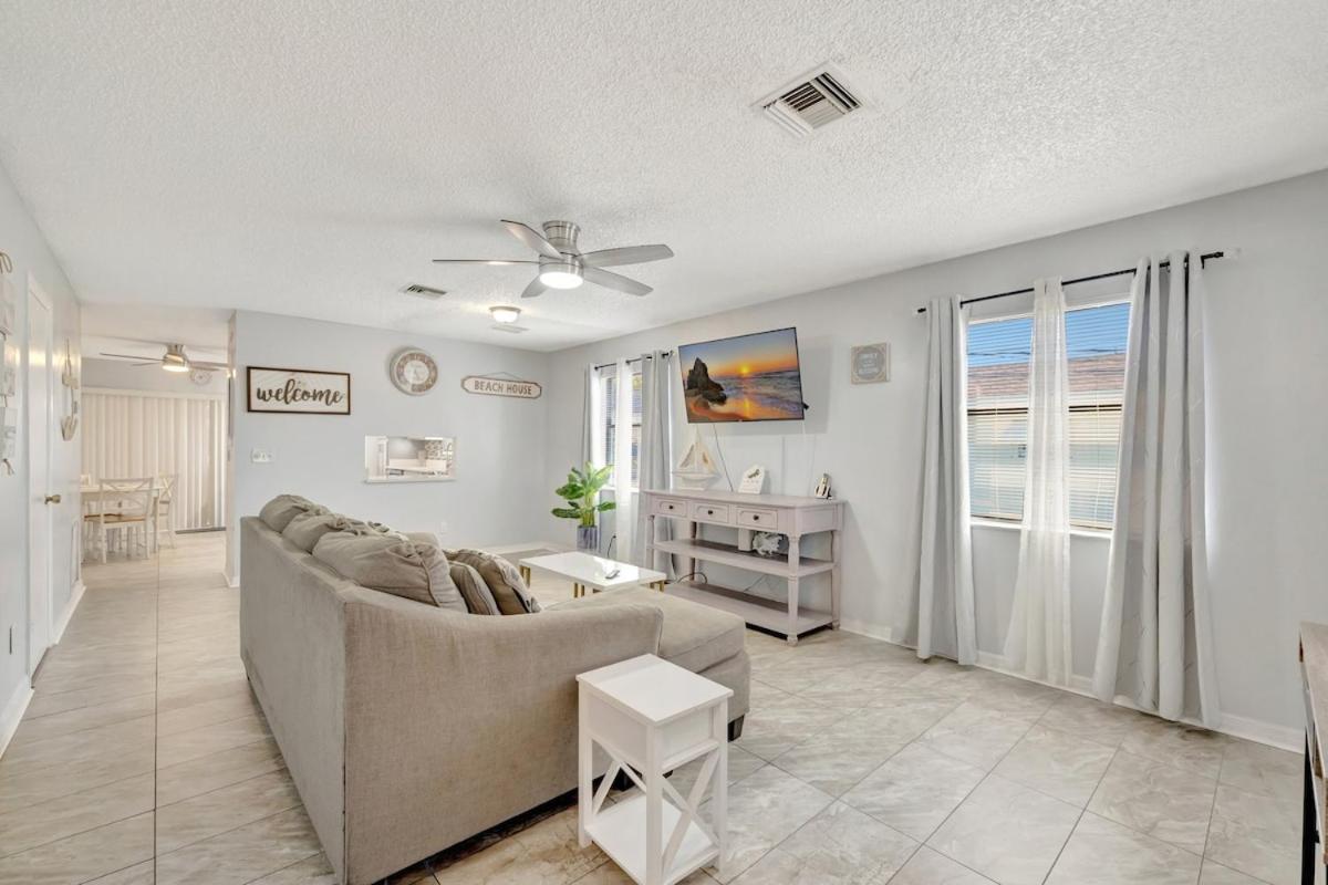Two-Bedroom Apartment with Balcony photo 1