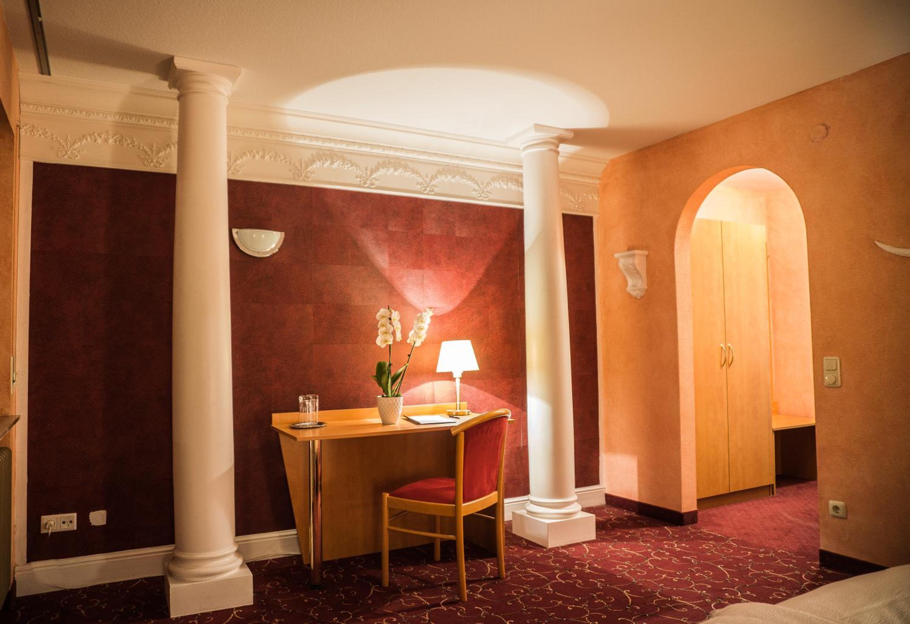 Standard Double or Twin Room - Photo 1