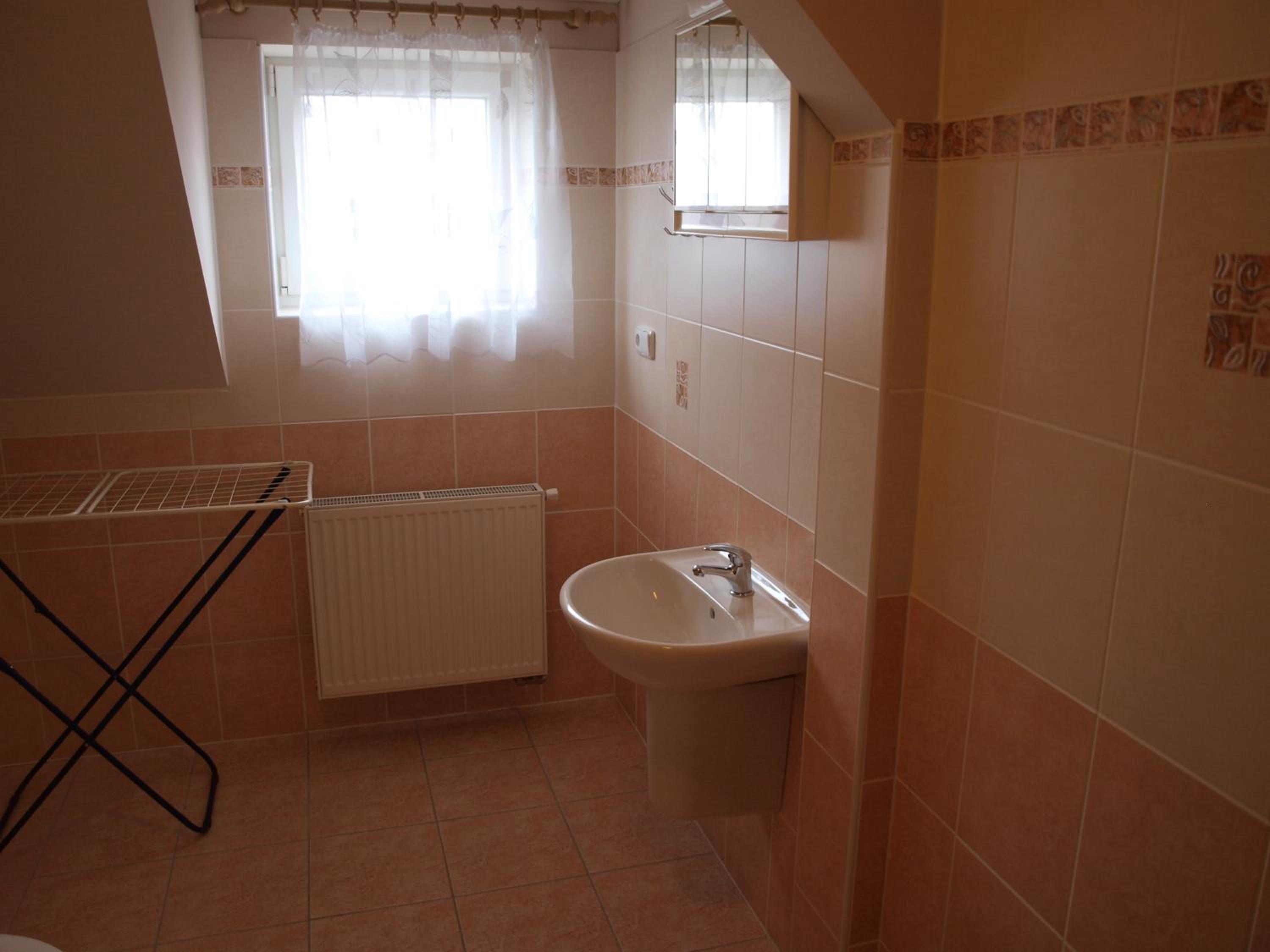 Apartment - Second Floor - Photo 4