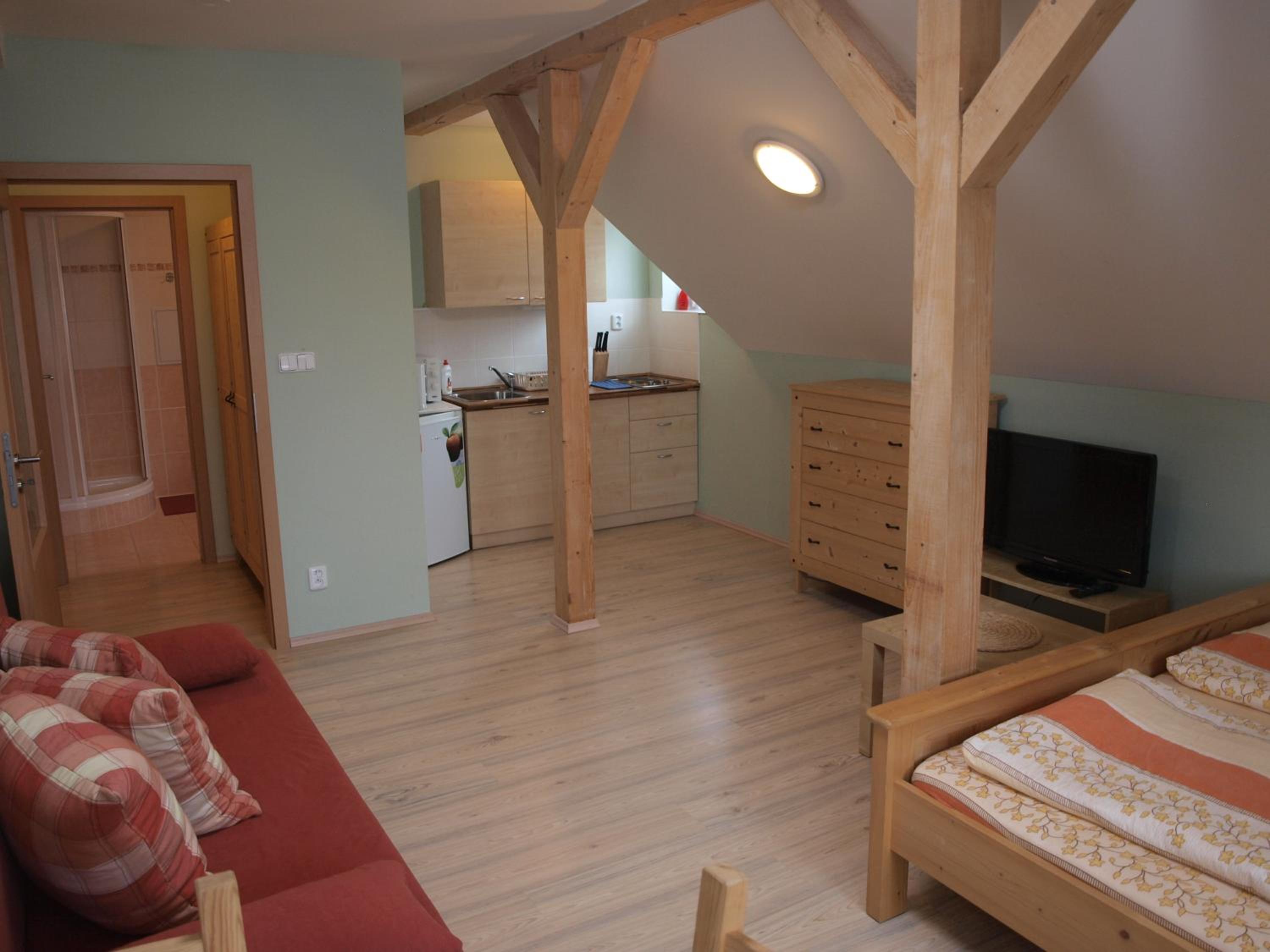Apartment - Second Floor - Photo 8