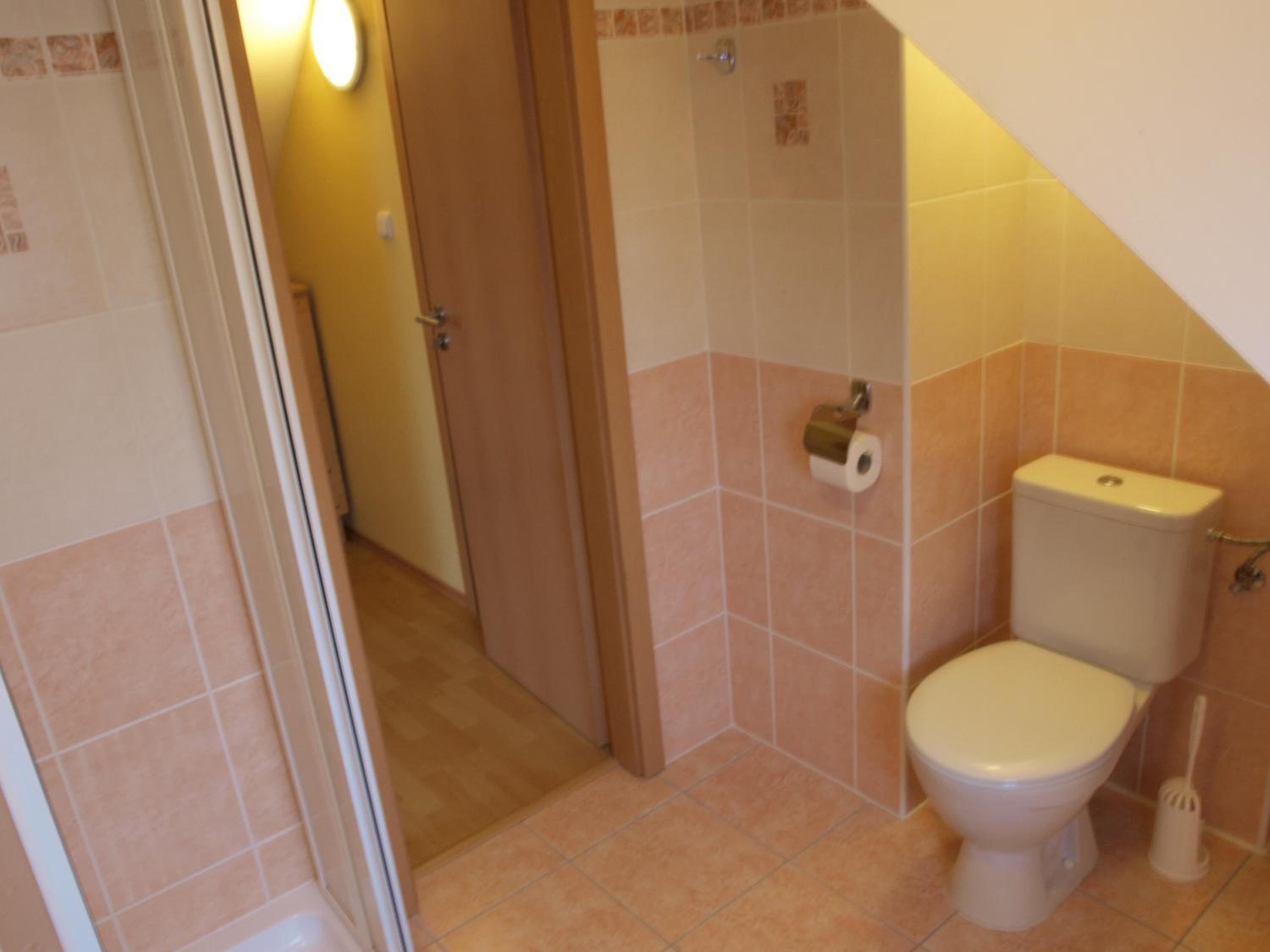 Apartment - Third Floor - Photo 3