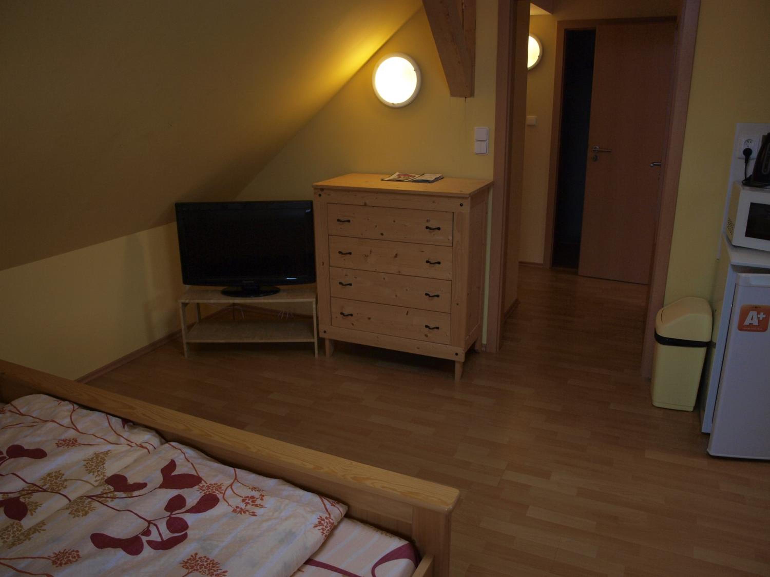 Apartment - Third Floor - Photo 1