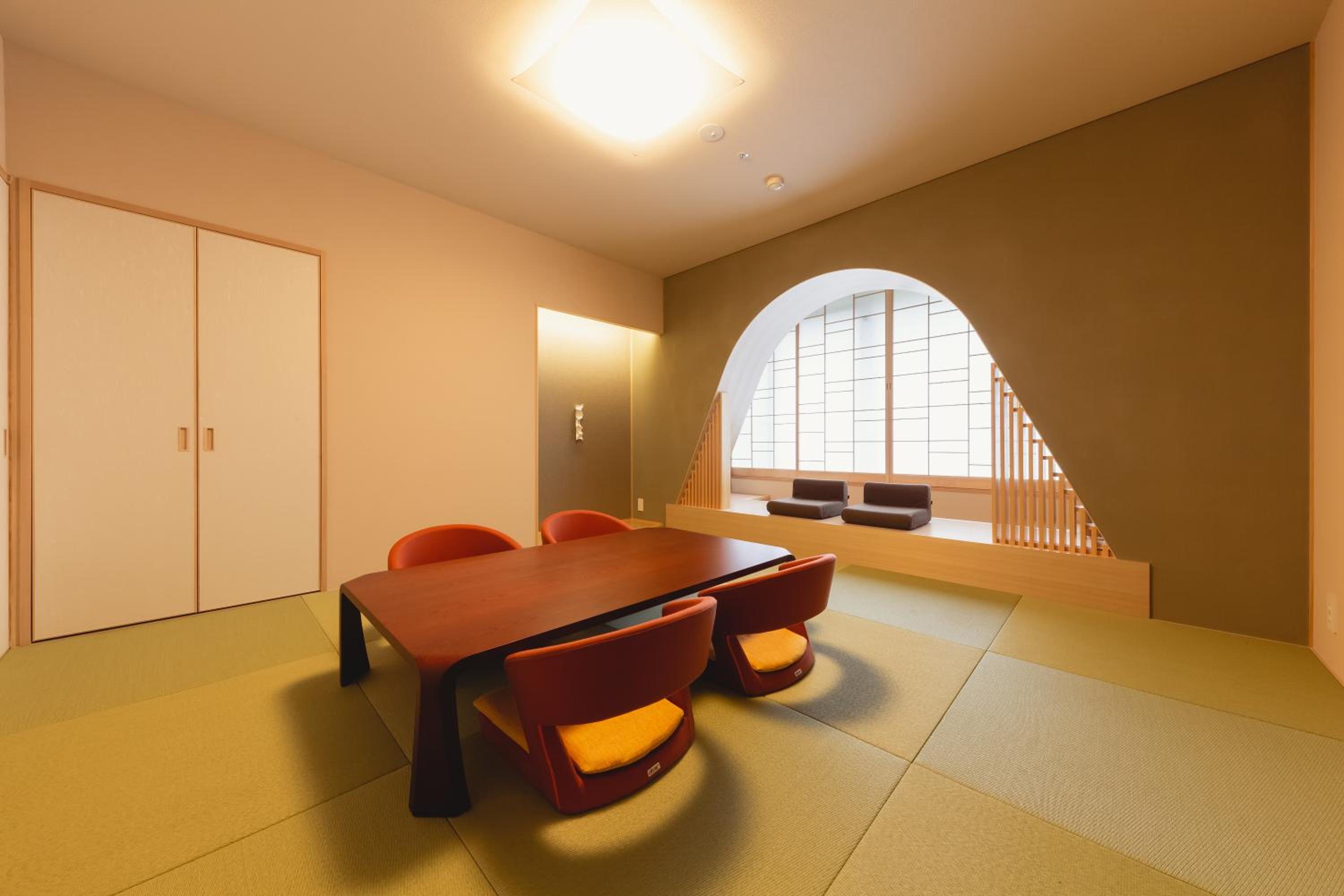 Designers Room - Breakfast Included