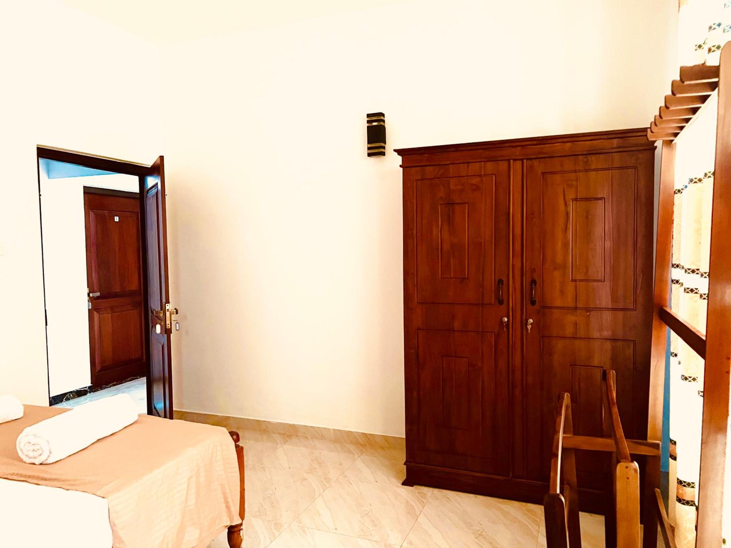 Budget Double or Twin Room photo 2