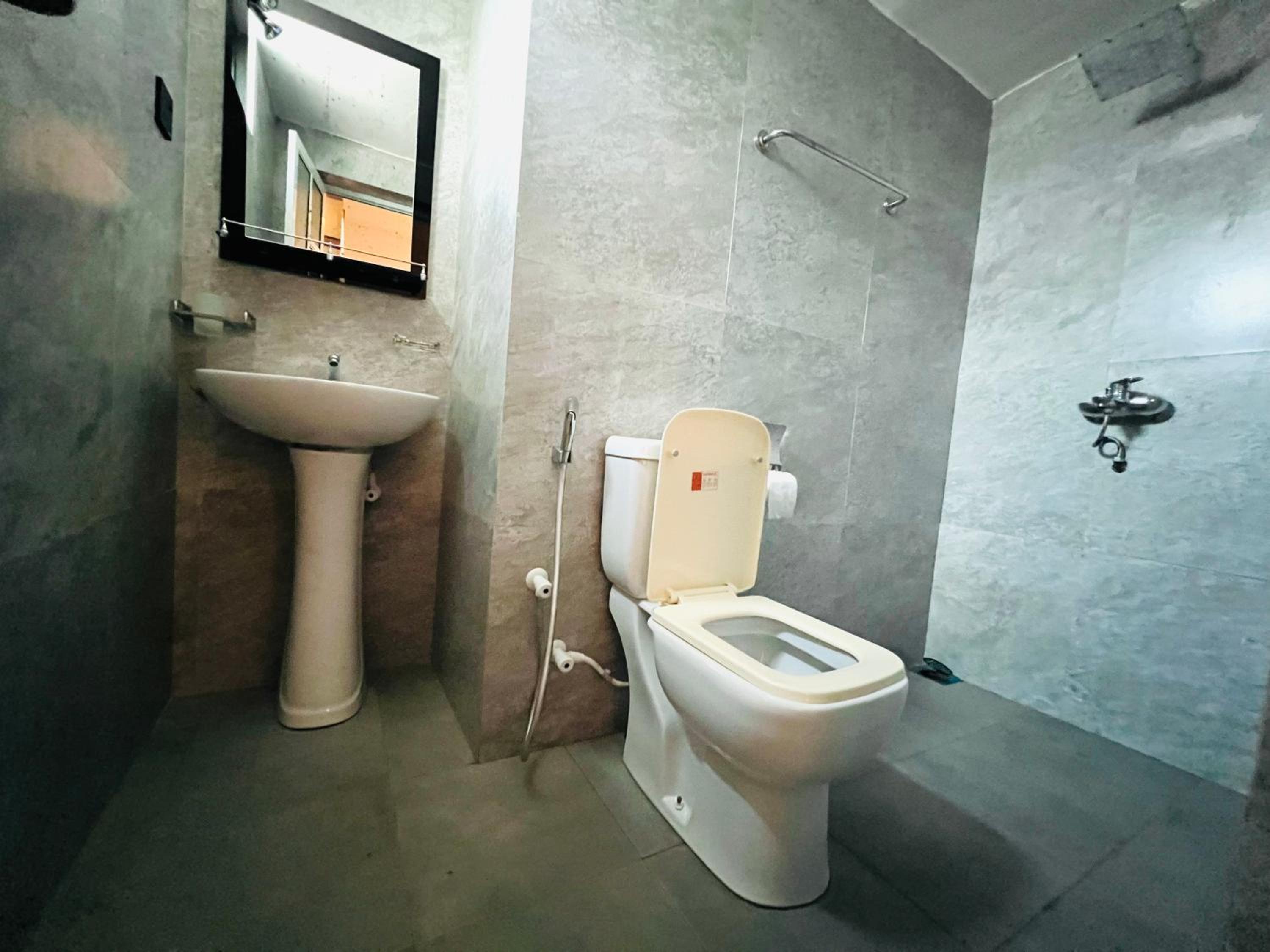 Budget Double or Twin Room photo 3