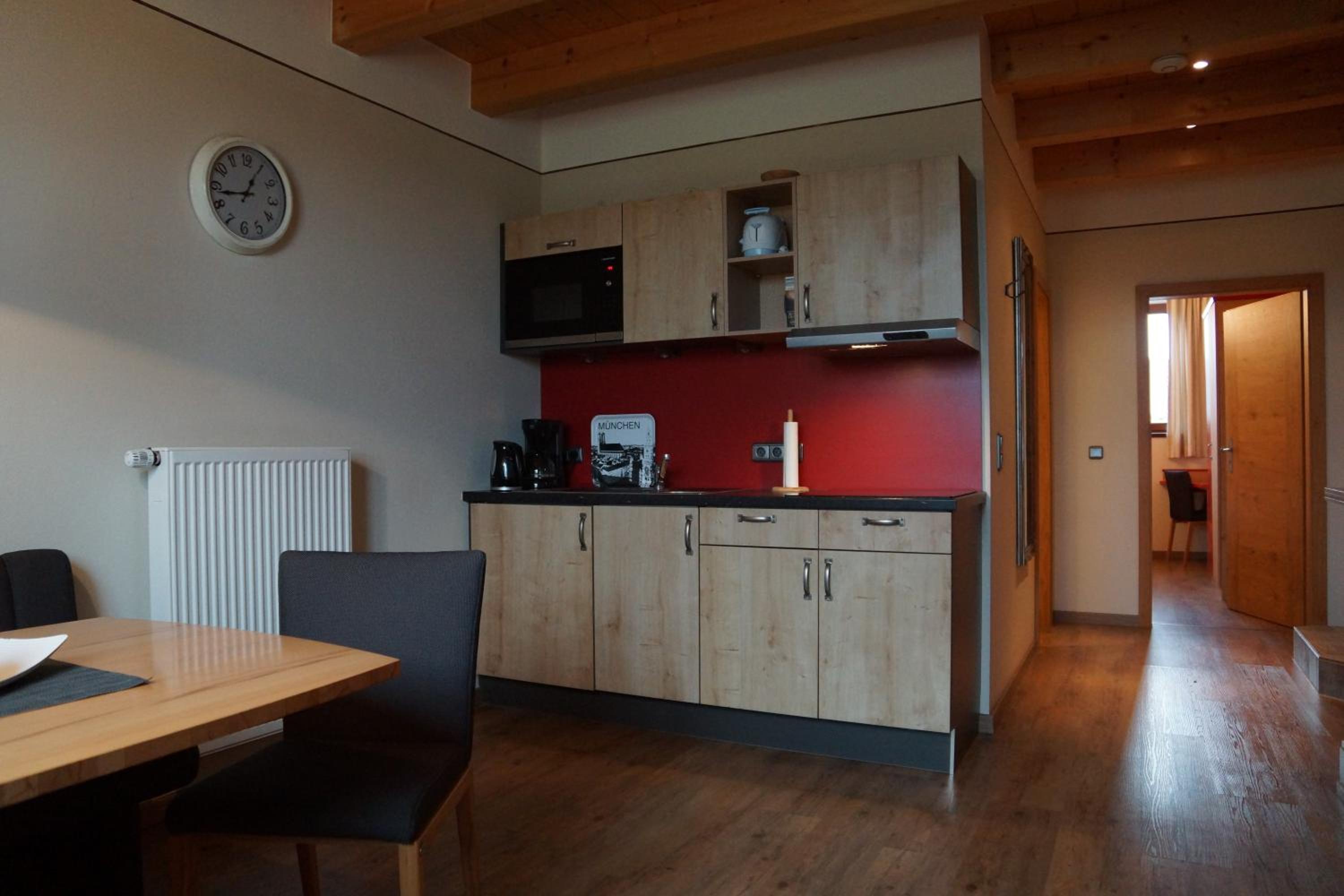 Apartment photo 2