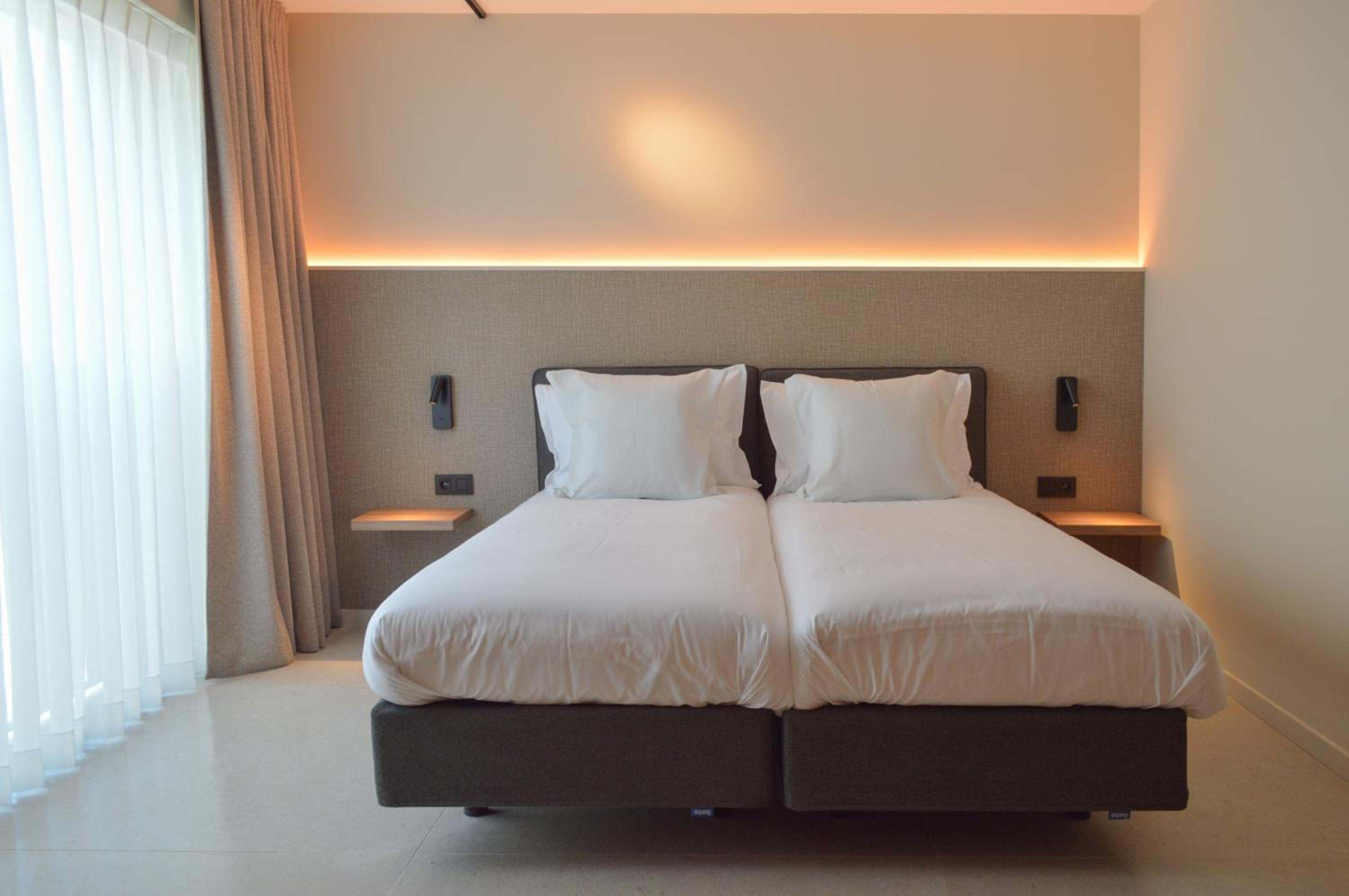 Deluxe Twin Room photo 2