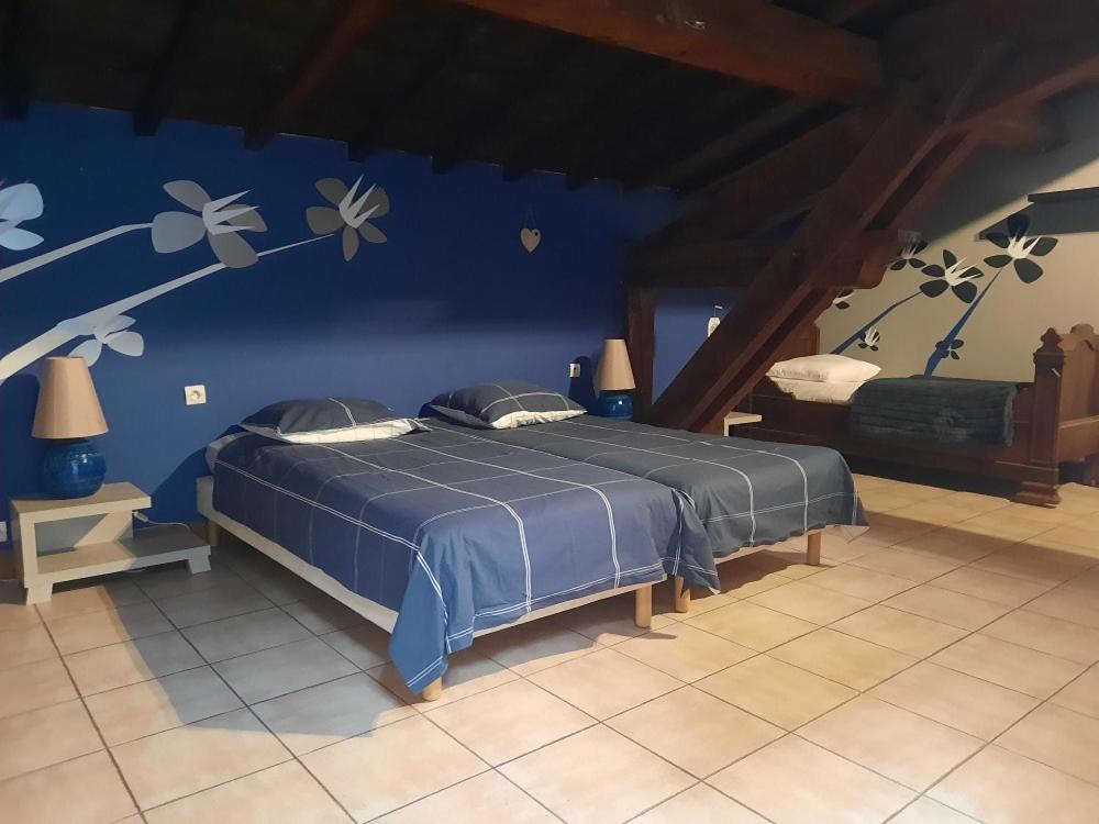 Triple Room with Bathroom