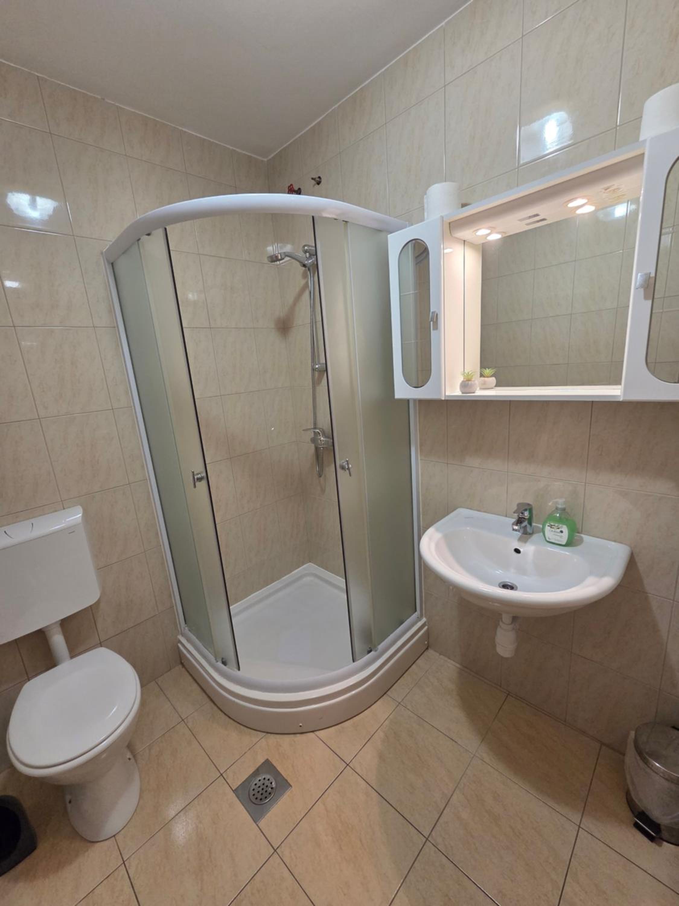 One-Bedroom Apartment with Balcony photo 2