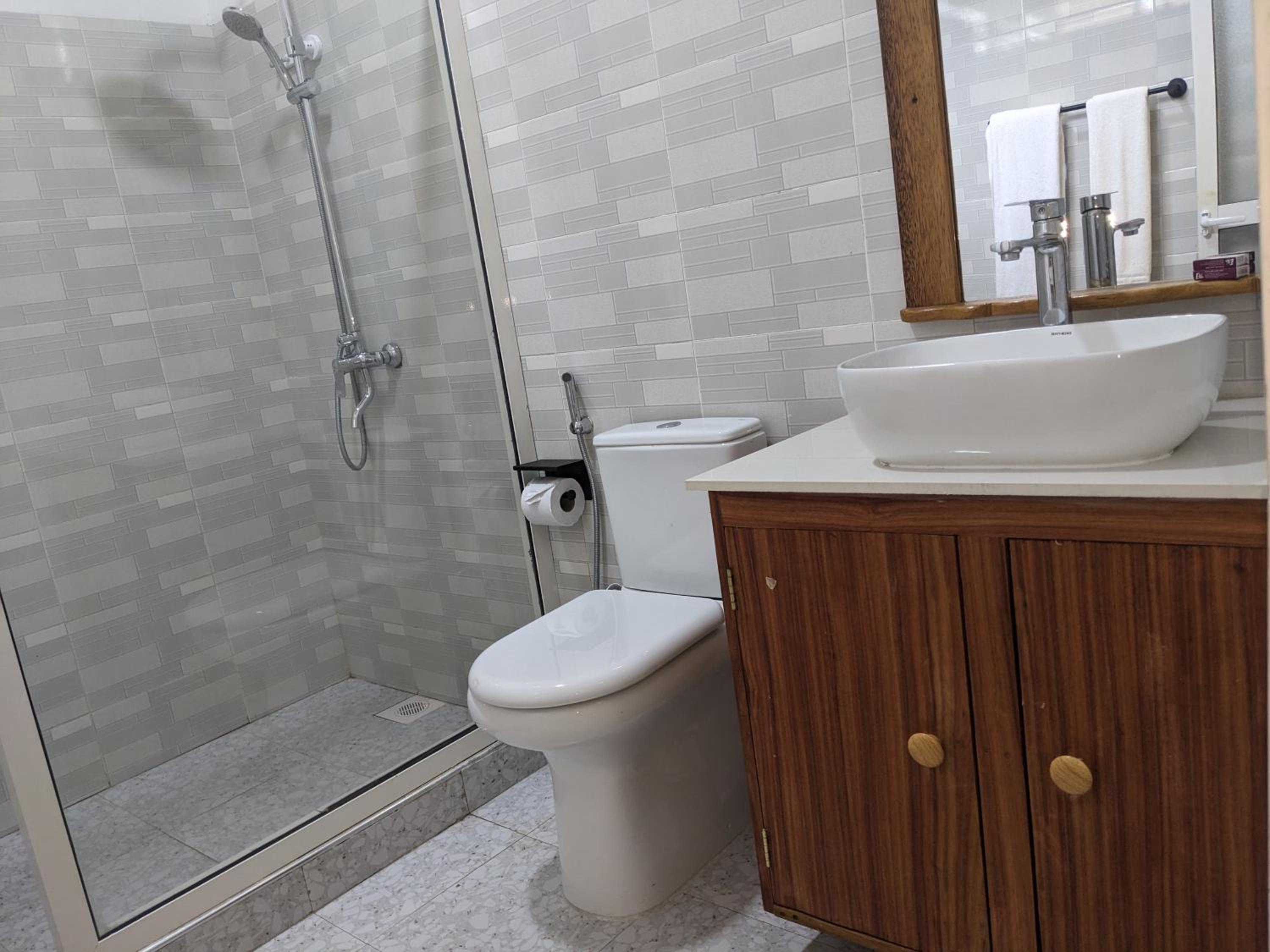 Superior Deluxe Double or Twin Room  - Photo 12