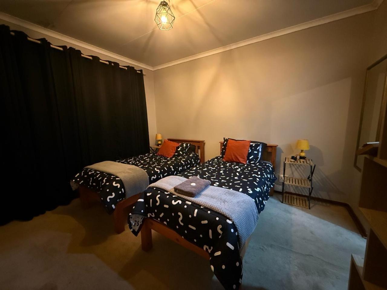 Budget Double or Twin Room - Photo 6