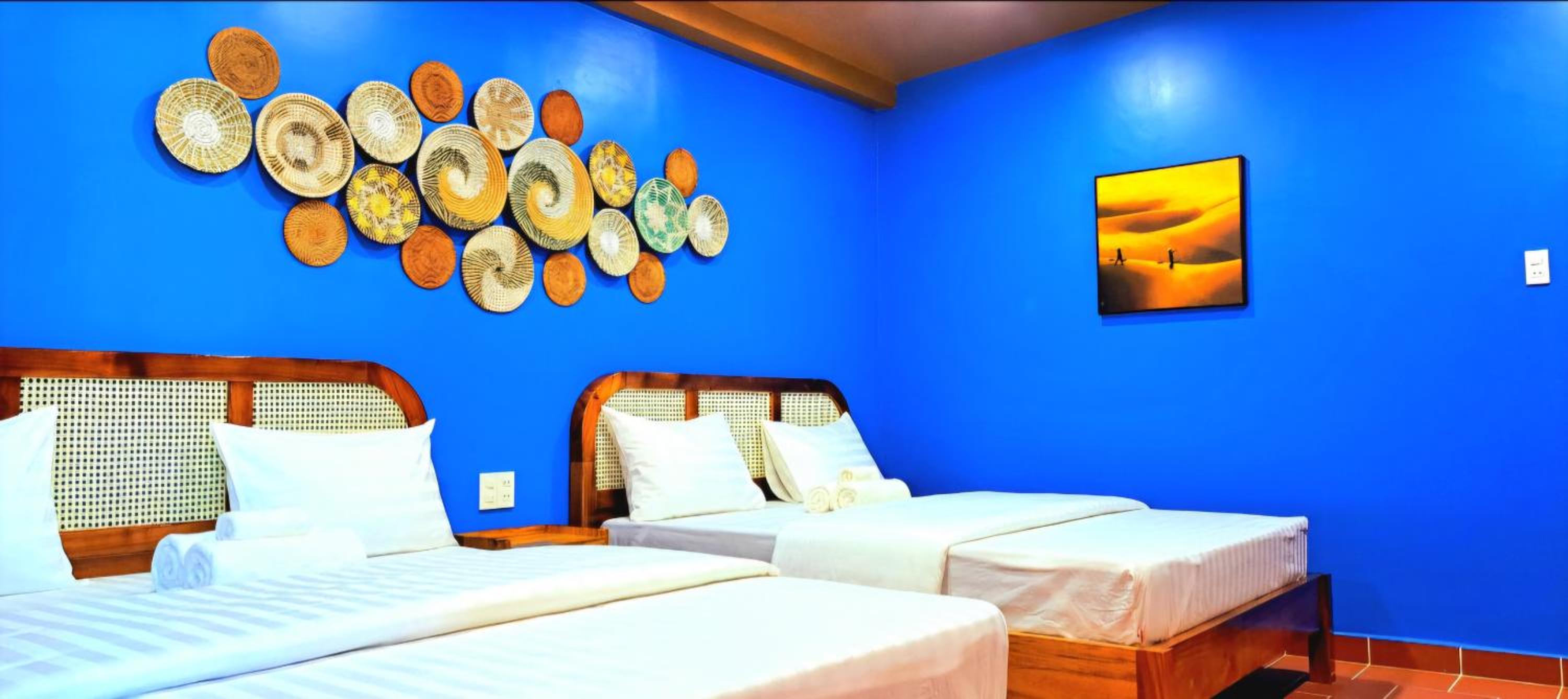 Standard Queen Room