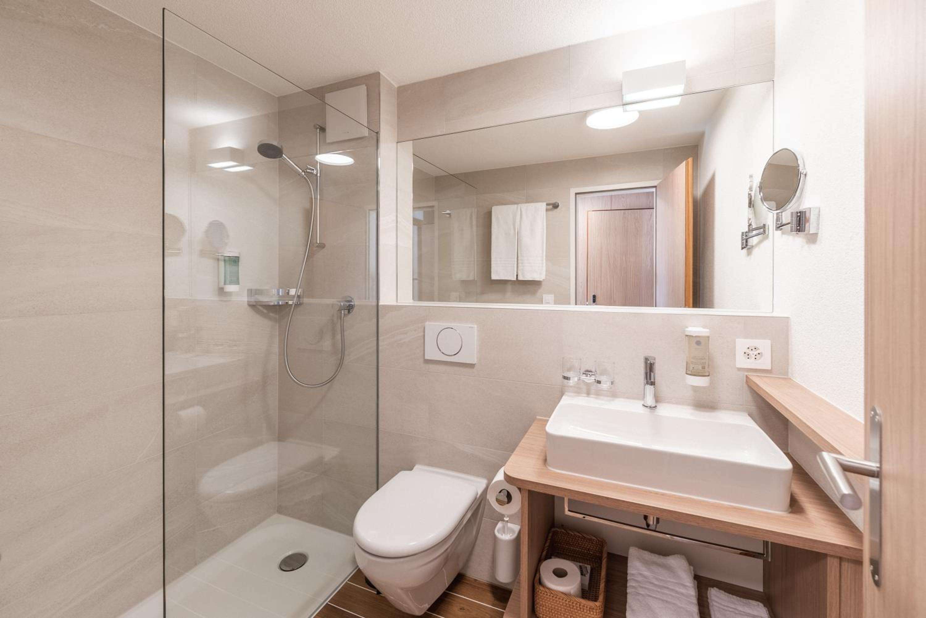 Superior Double Room - Photo 11