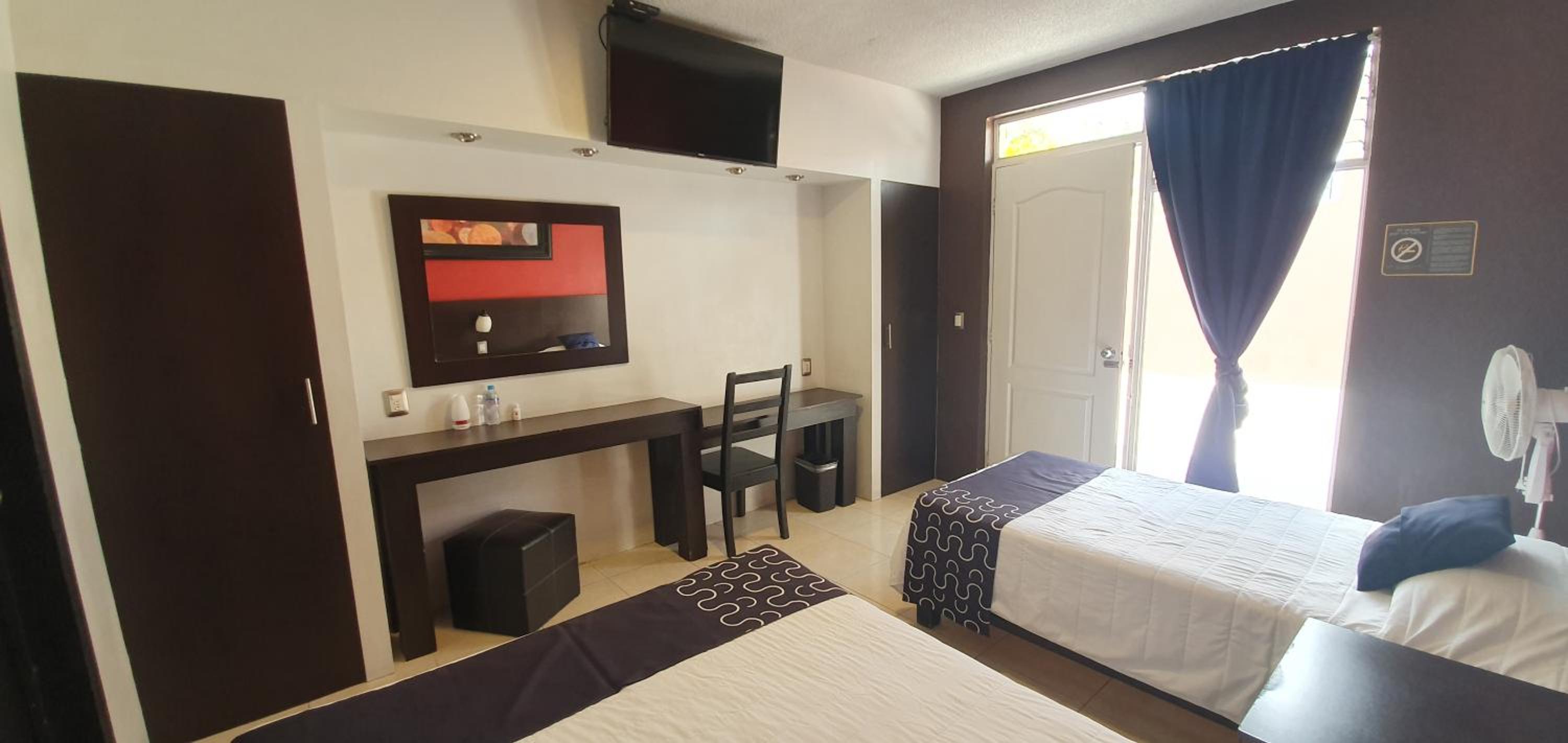 Standard Twin Room photo 3