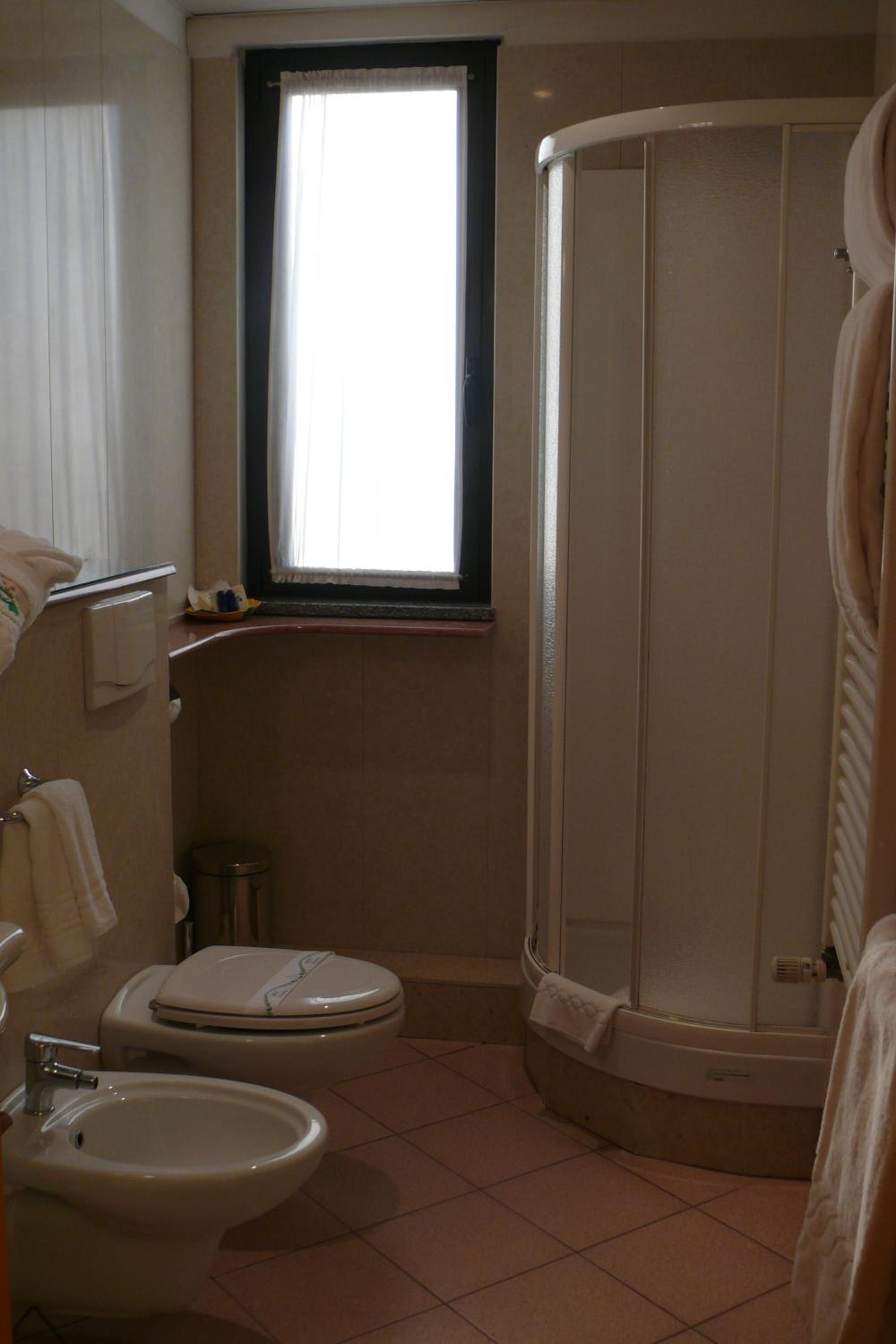 Superior Double or Twin Room - Photo 2
