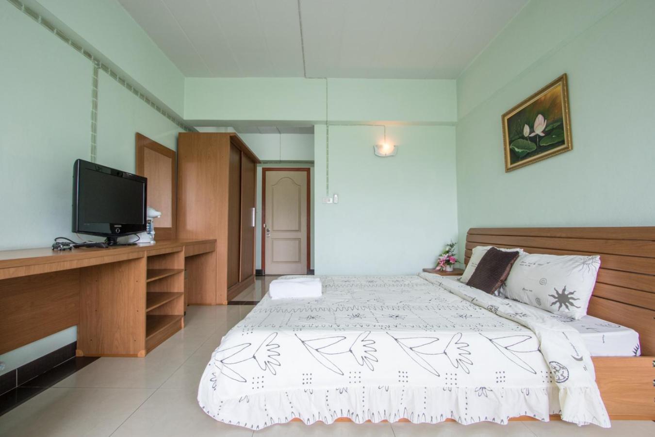 Standard Double Room photo 3