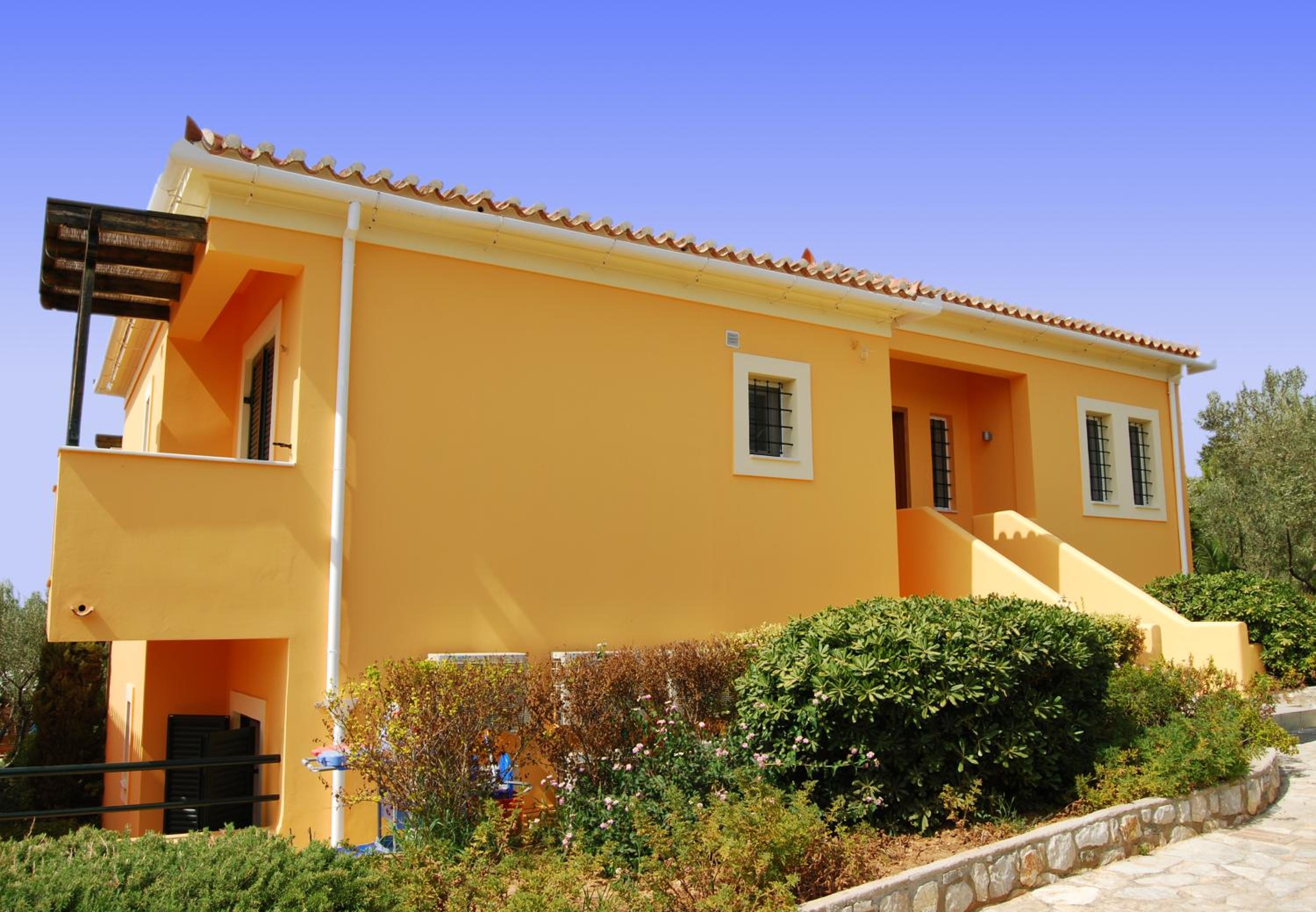 Three-Bedroom Villa photo 2
