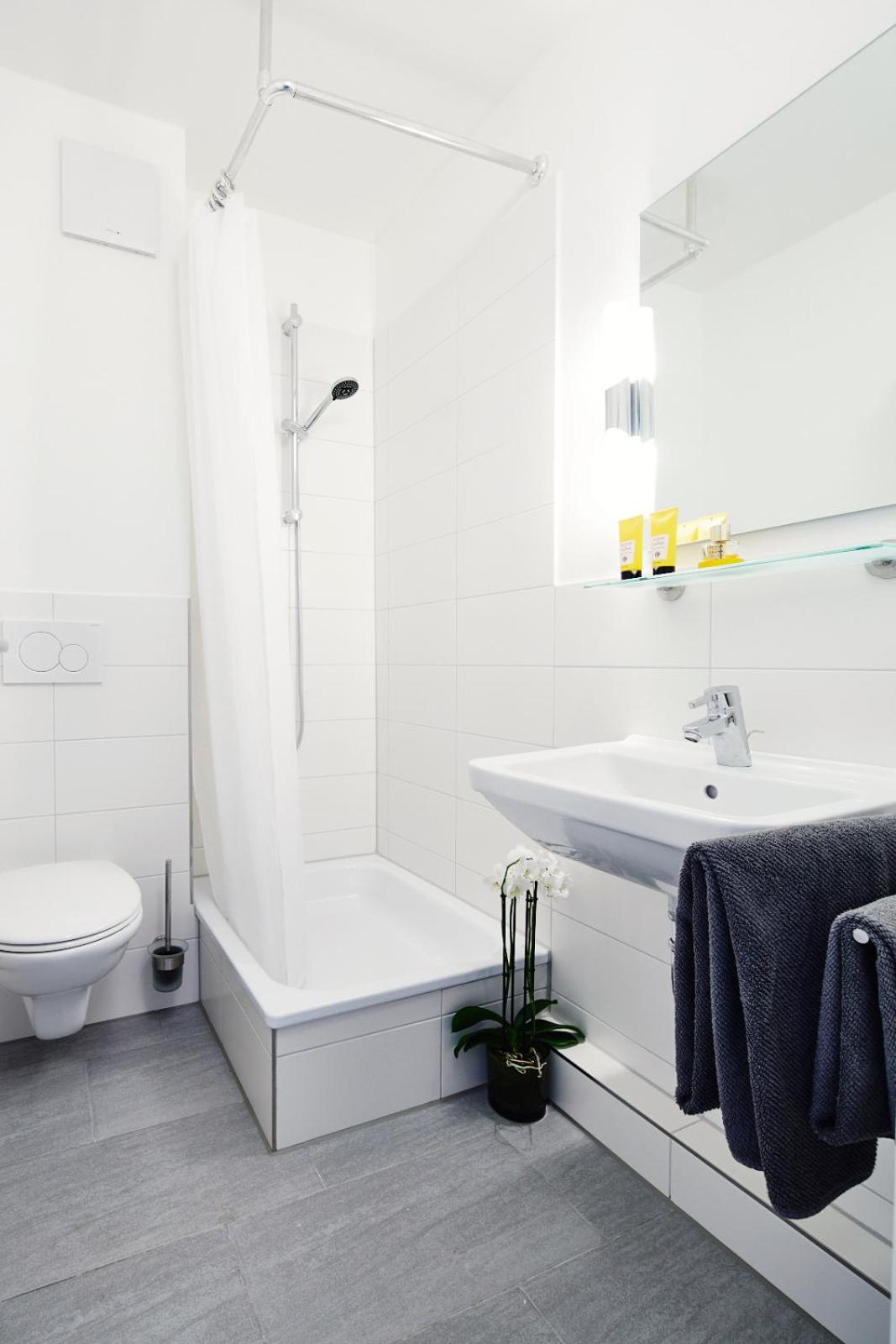 Double Room - Photo 6