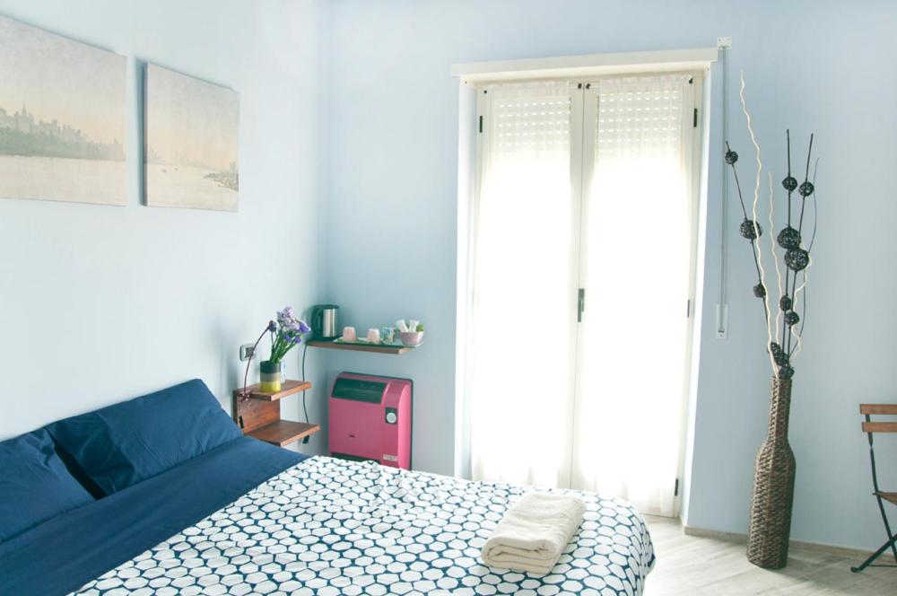 Standard Double Room - Photo 10