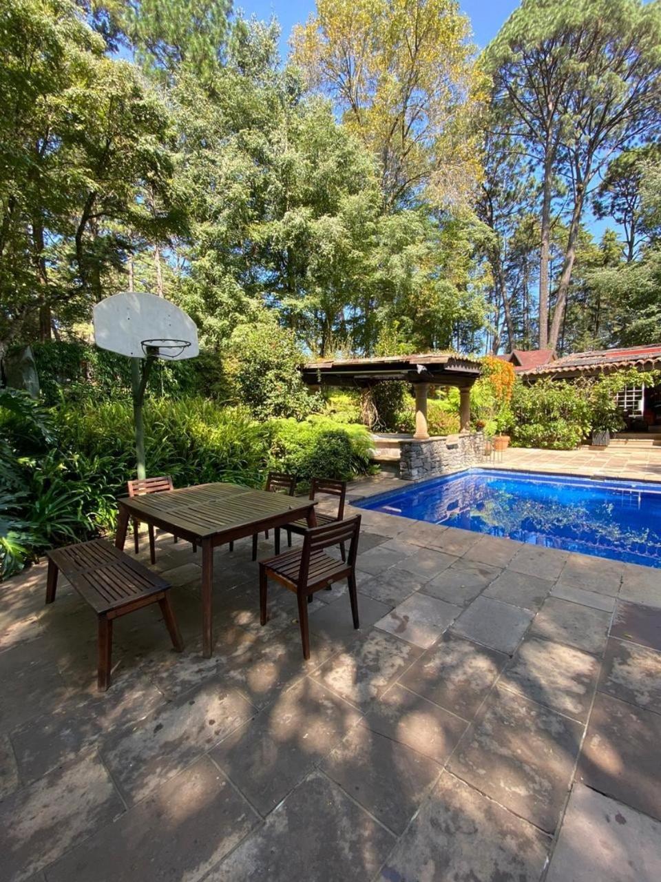 Villa photo 2