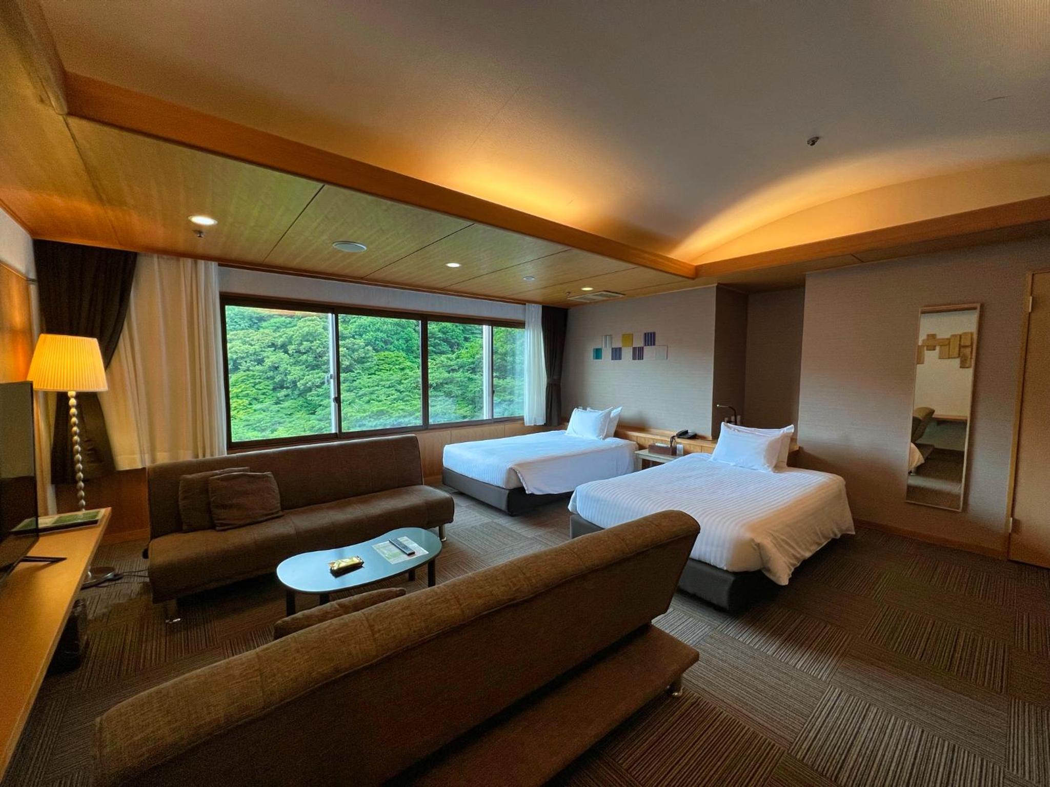 Superior Quadruple Room photo 2