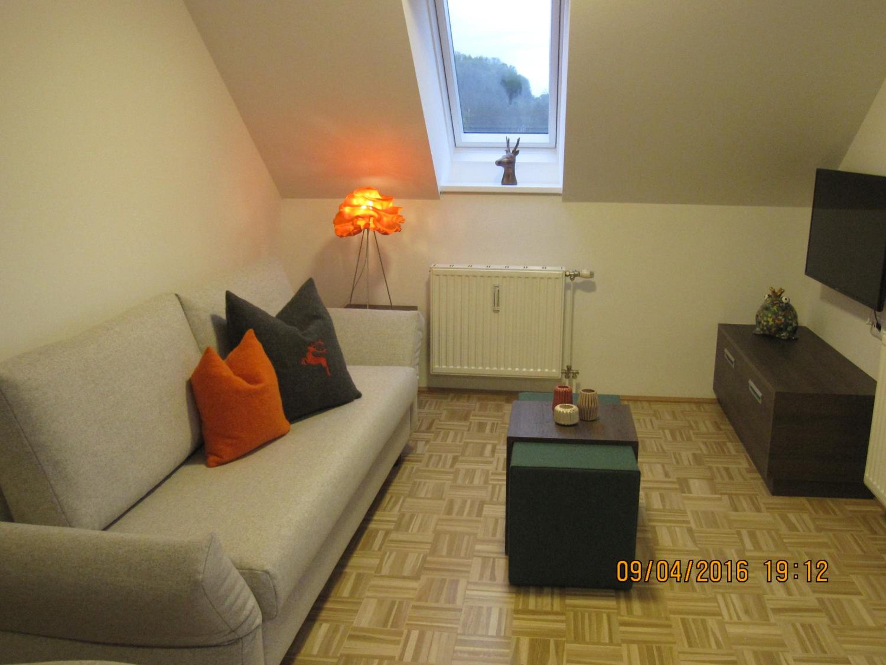 Two-Bedroom Apartment with Balcony - Photo 3