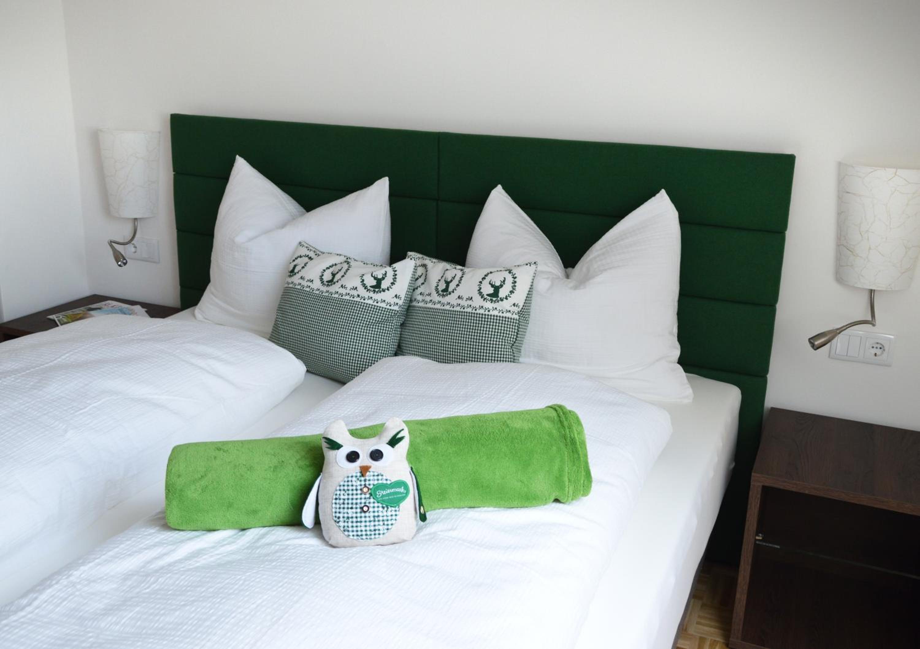 One-Bedroom Apartment with Balcony - Photo 4