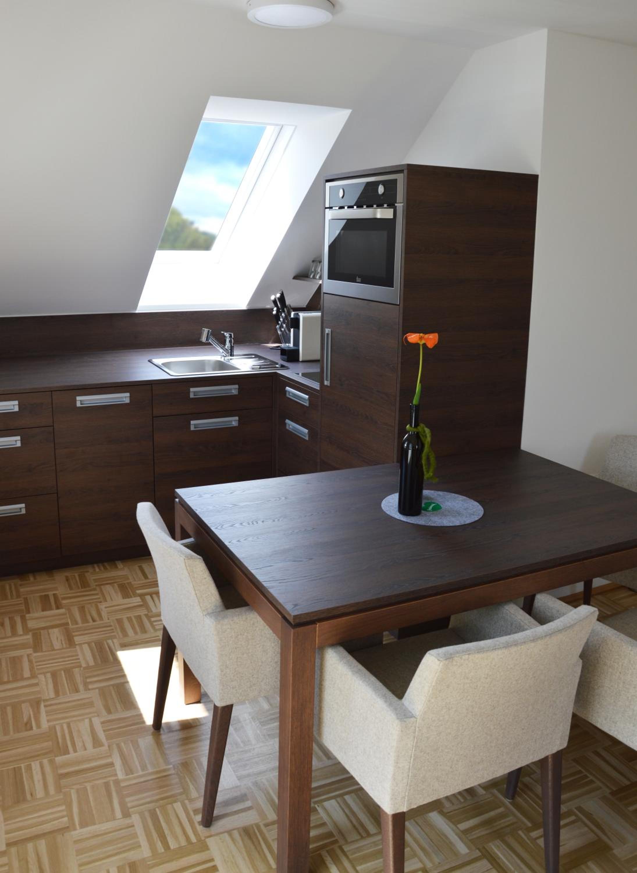 Two-Bedroom Apartment with Balcony - Photo 32