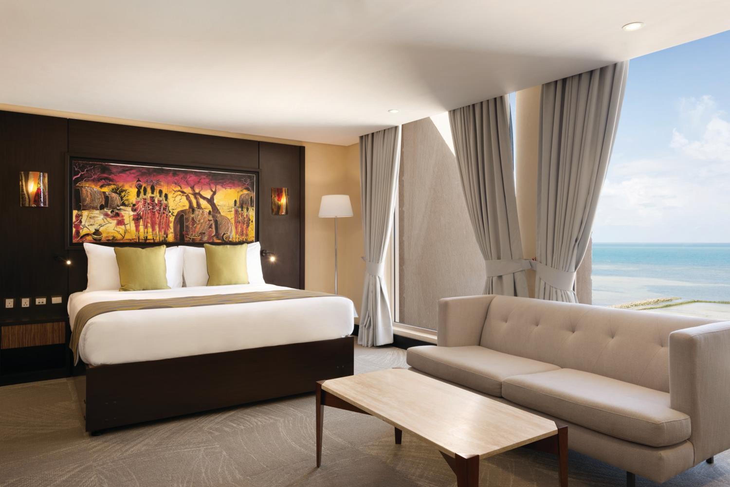 Junior Suite King, Non-Smoking - Ocean View photo 1