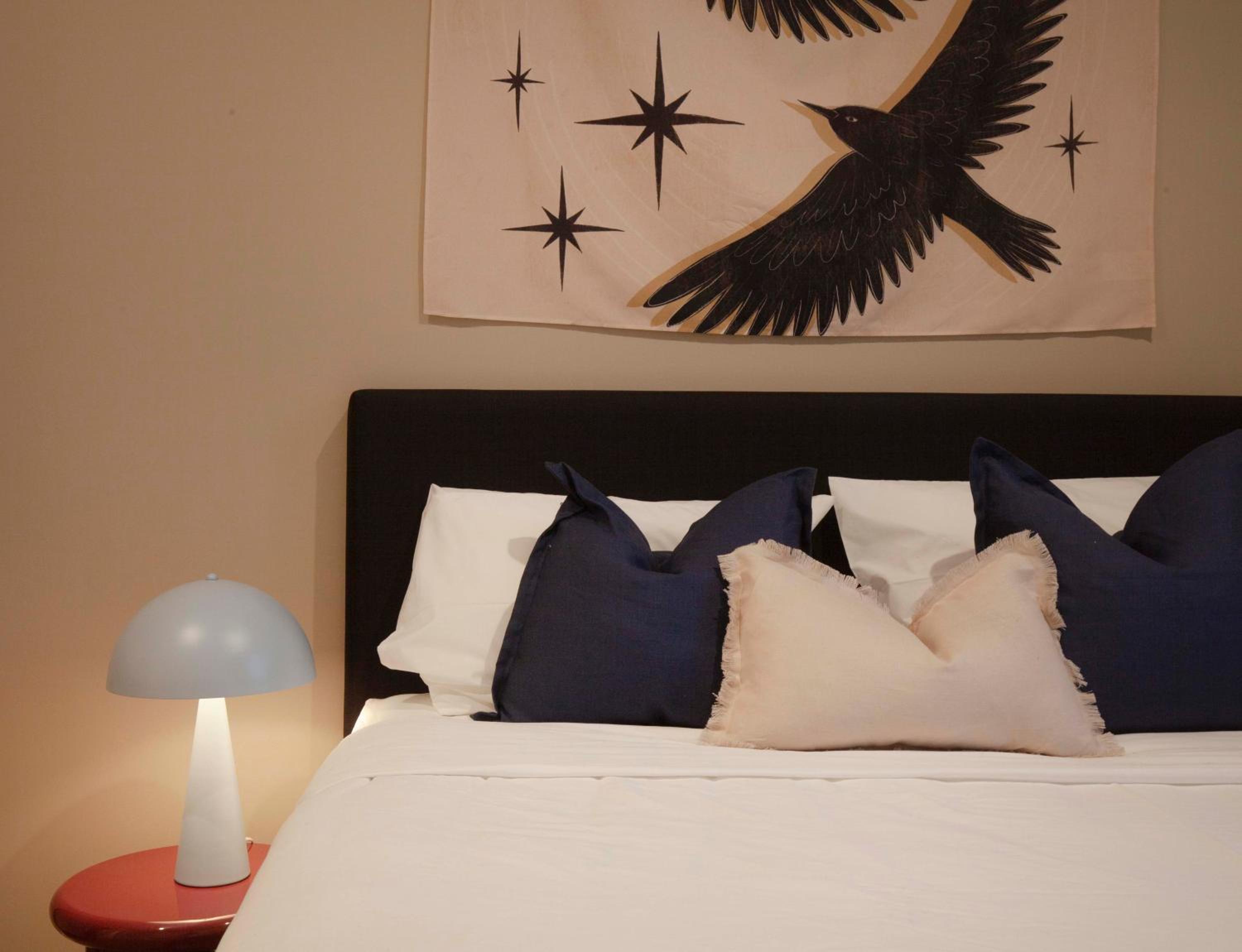 Private Compact Queen Room photo 3