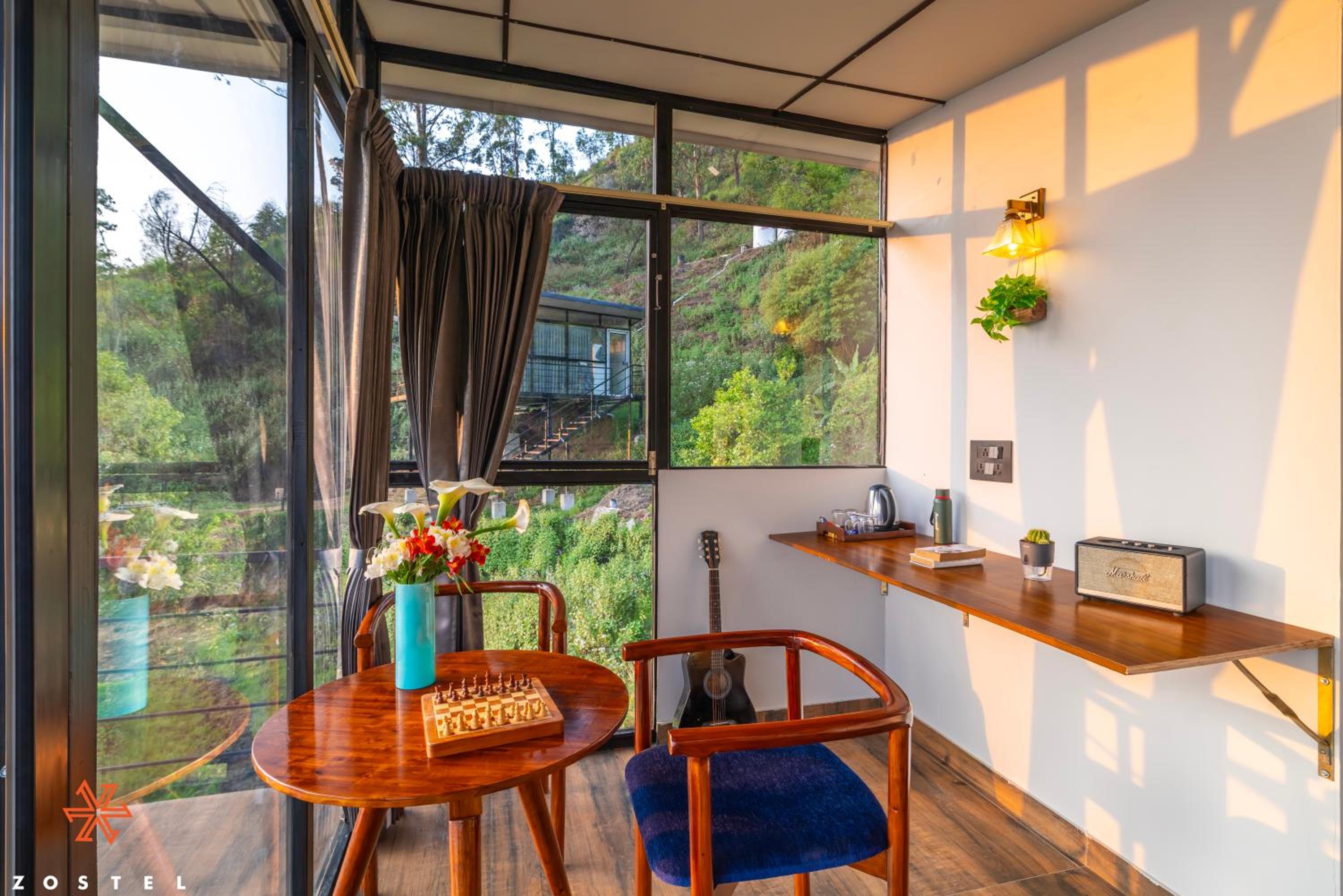 Premium Room with Suspended Balcony Hammock photo 3