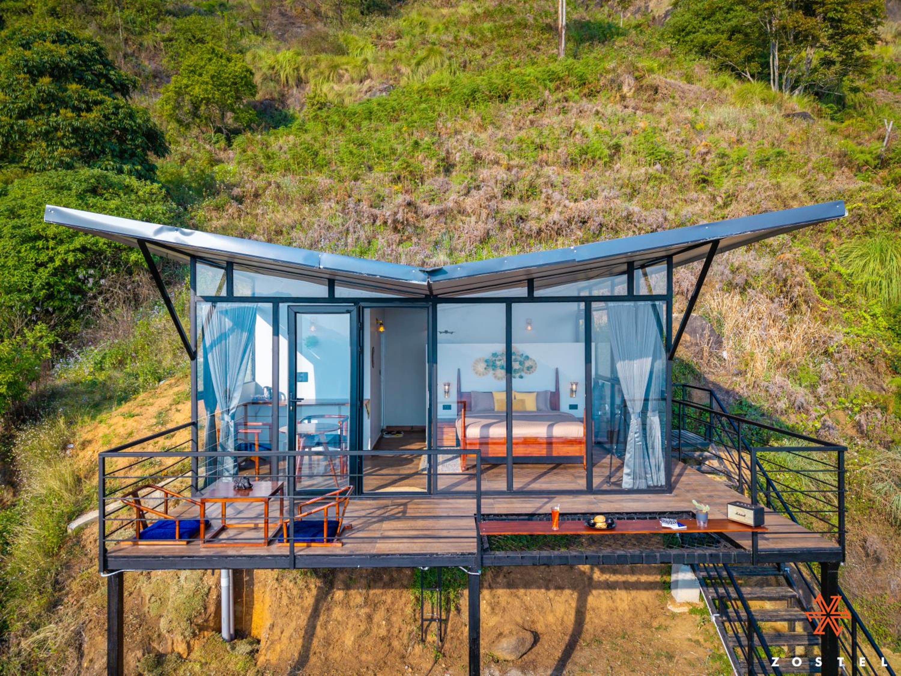 Premium Room with Suspended Balcony Hammock photo 1