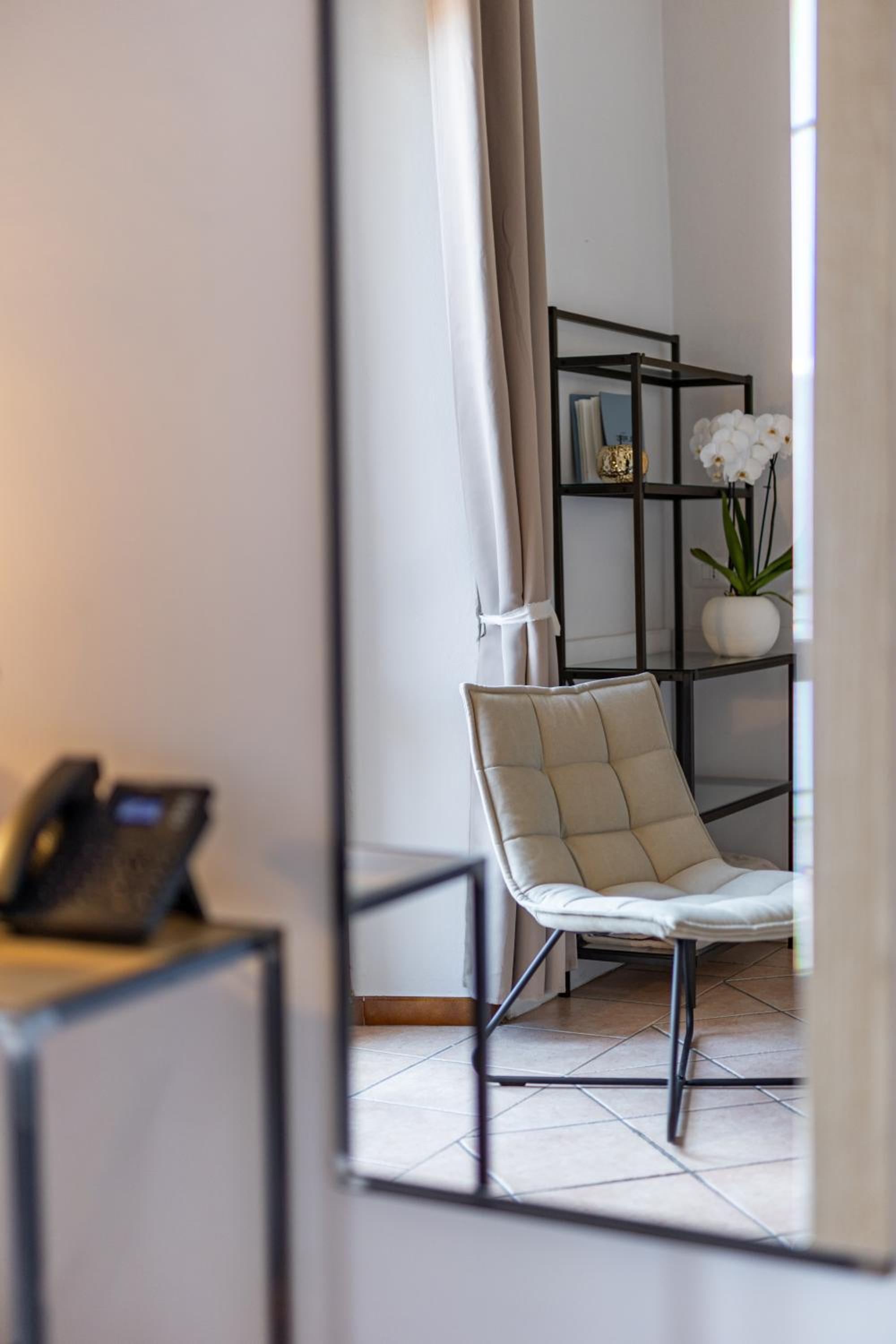 Superior Double or Twin Room - Photo 21