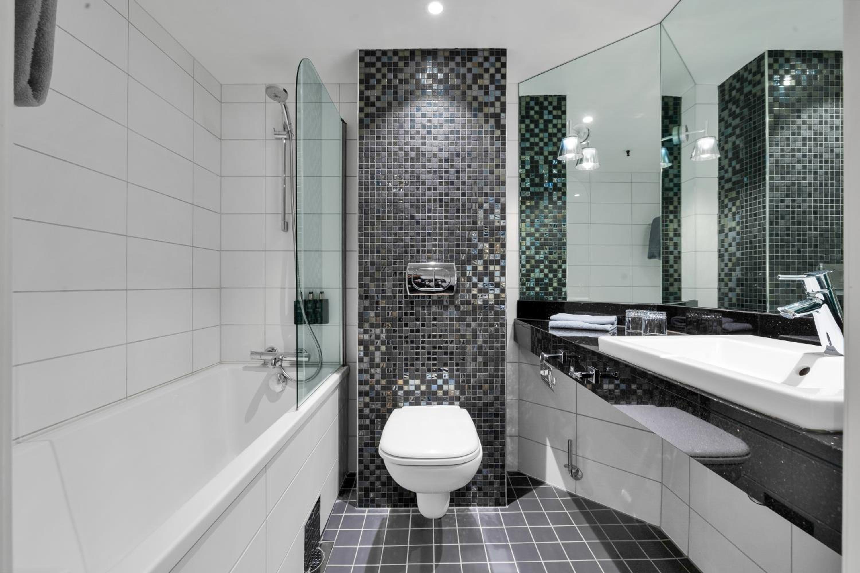 Standard Twin Room - Photo 4