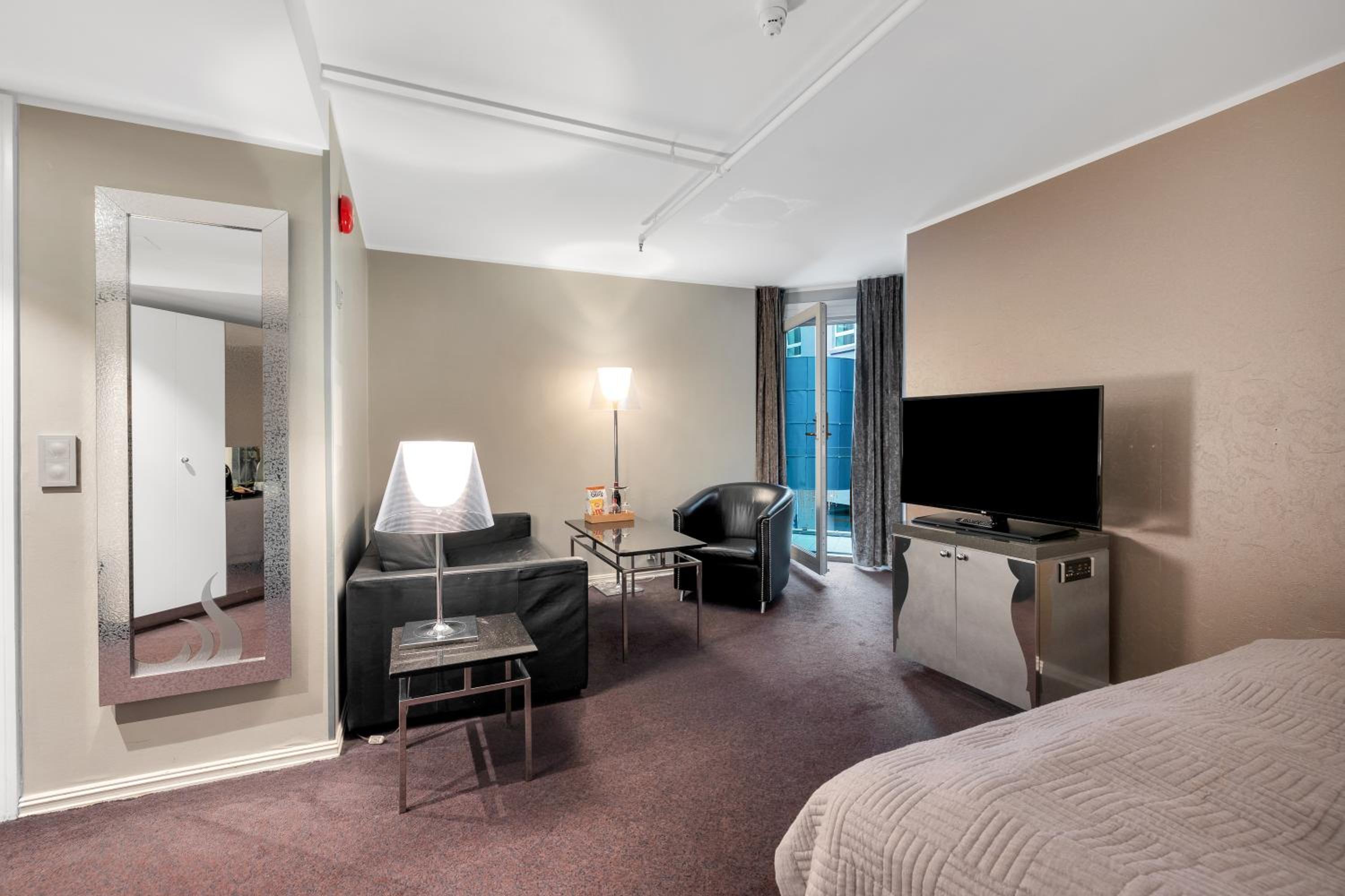 Deluxe Double Room - Photo 1