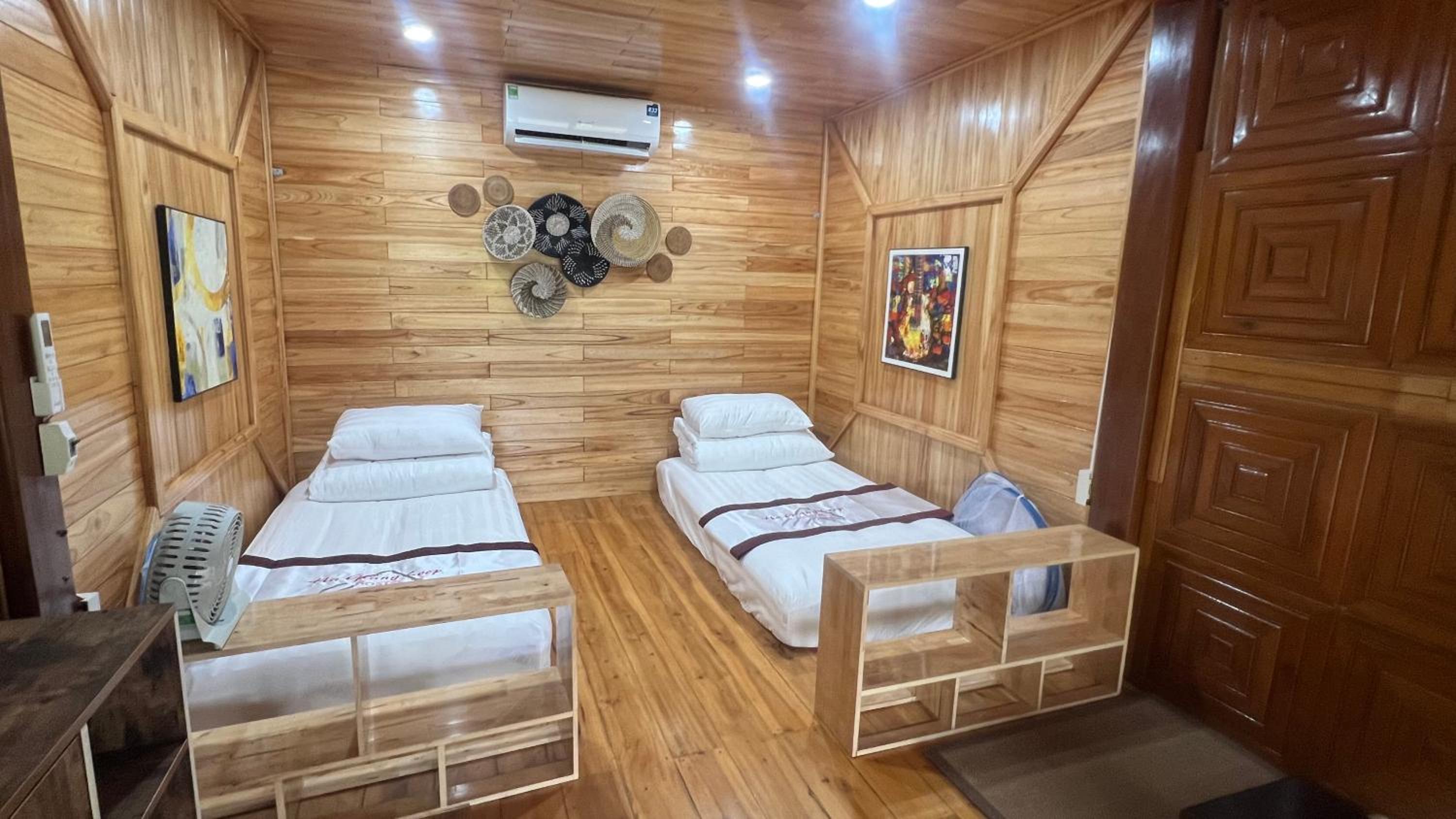 Bed in 4-Bed Female Dormitory Room photo 2