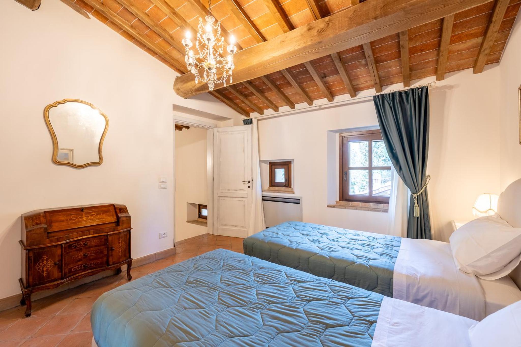 Deluxe Triple Room photo 2