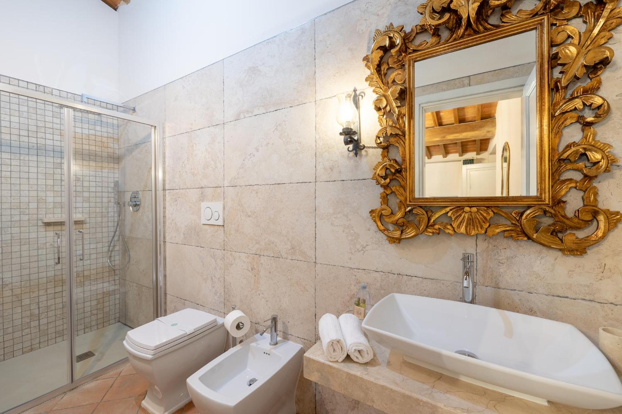 Deluxe Triple Room photo 3