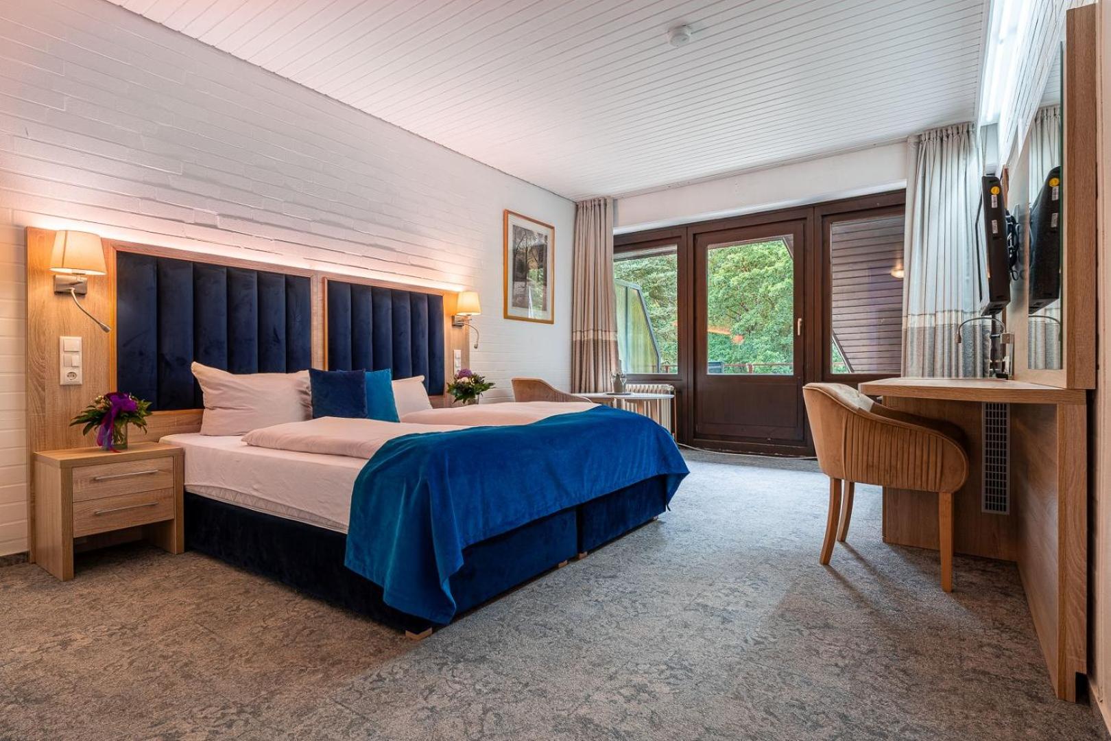Deluxe Double Room with Balcony photo 3